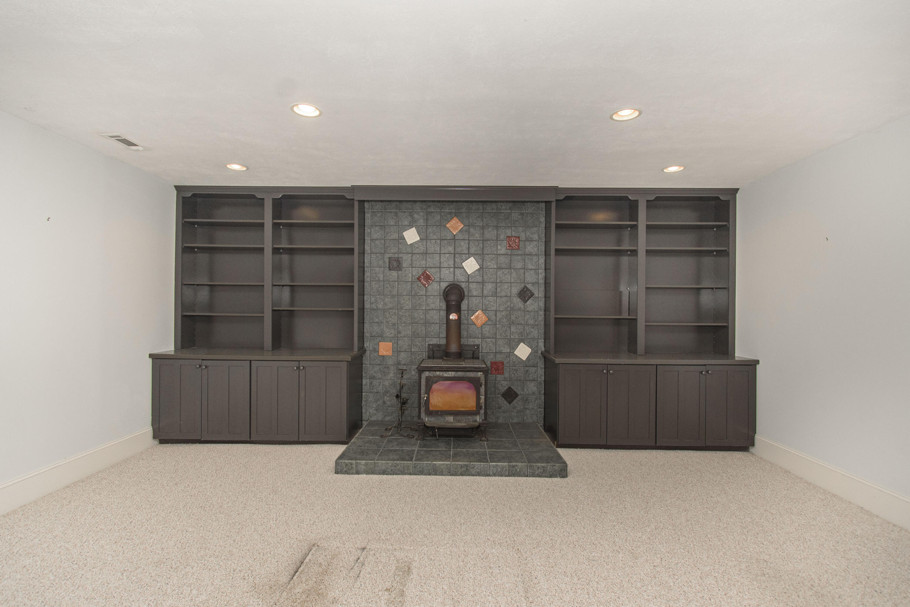 Catawba, Virginia, 24070, United States, 7 Bedrooms Bedrooms, ,6 BathroomsBathrooms,Residential,Active,1945254