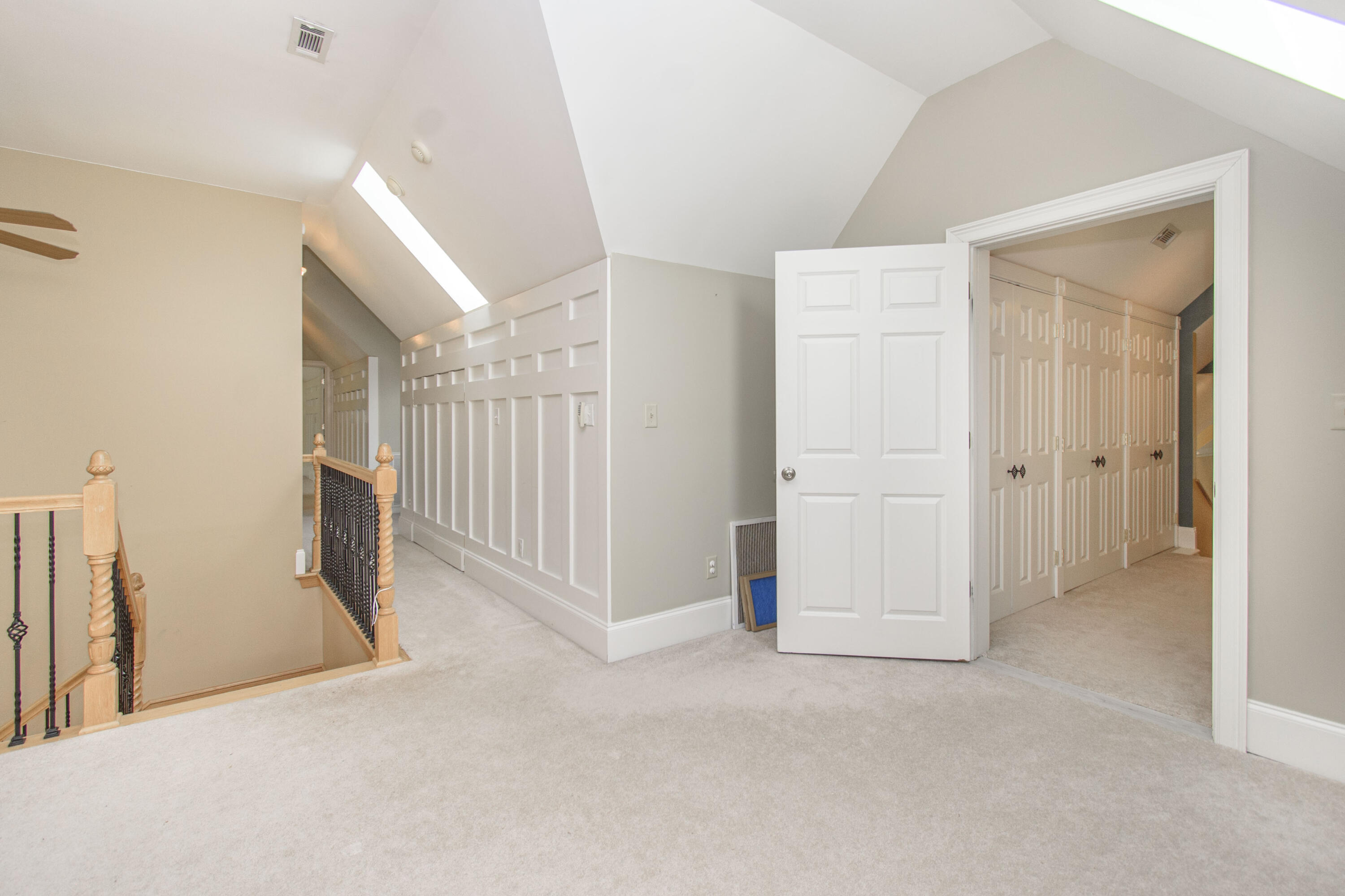 Catawba, Virginia, 24070, United States, 7 Bedrooms Bedrooms, ,6 BathroomsBathrooms,Residential,Active,1945254
