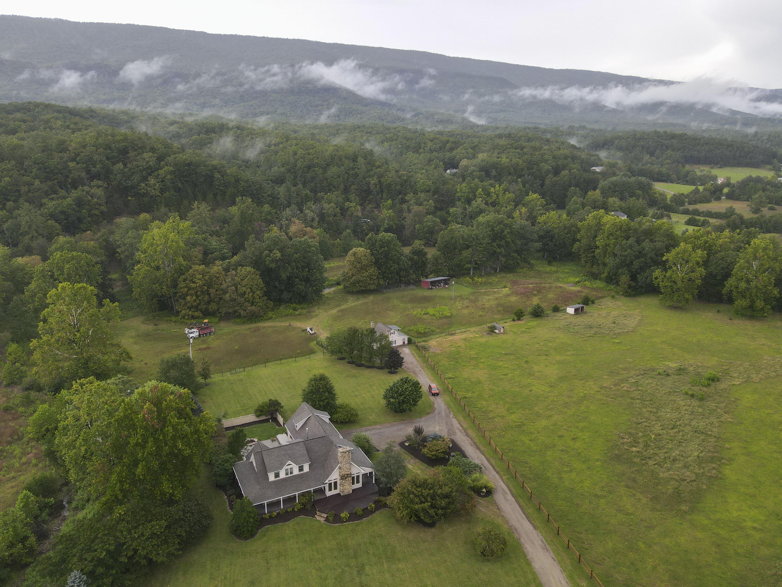 Catawba, Virginia, 24070, United States, 7 Bedrooms Bedrooms, ,6 BathroomsBathrooms,Residential,Active,1945254