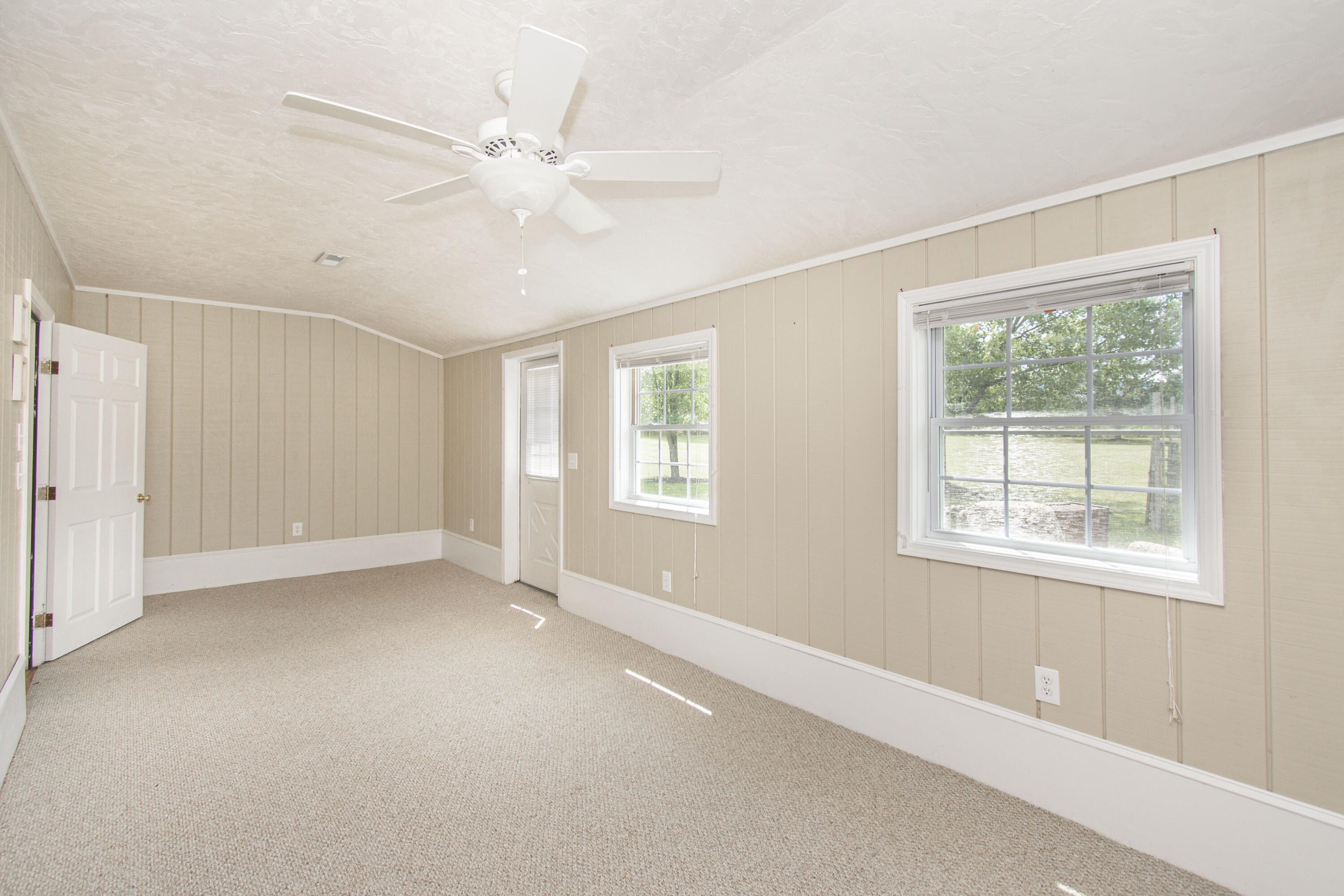 Catawba, Virginia, 24070, United States, 7 Bedrooms Bedrooms, ,6 BathroomsBathrooms,Residential,Active,1945254