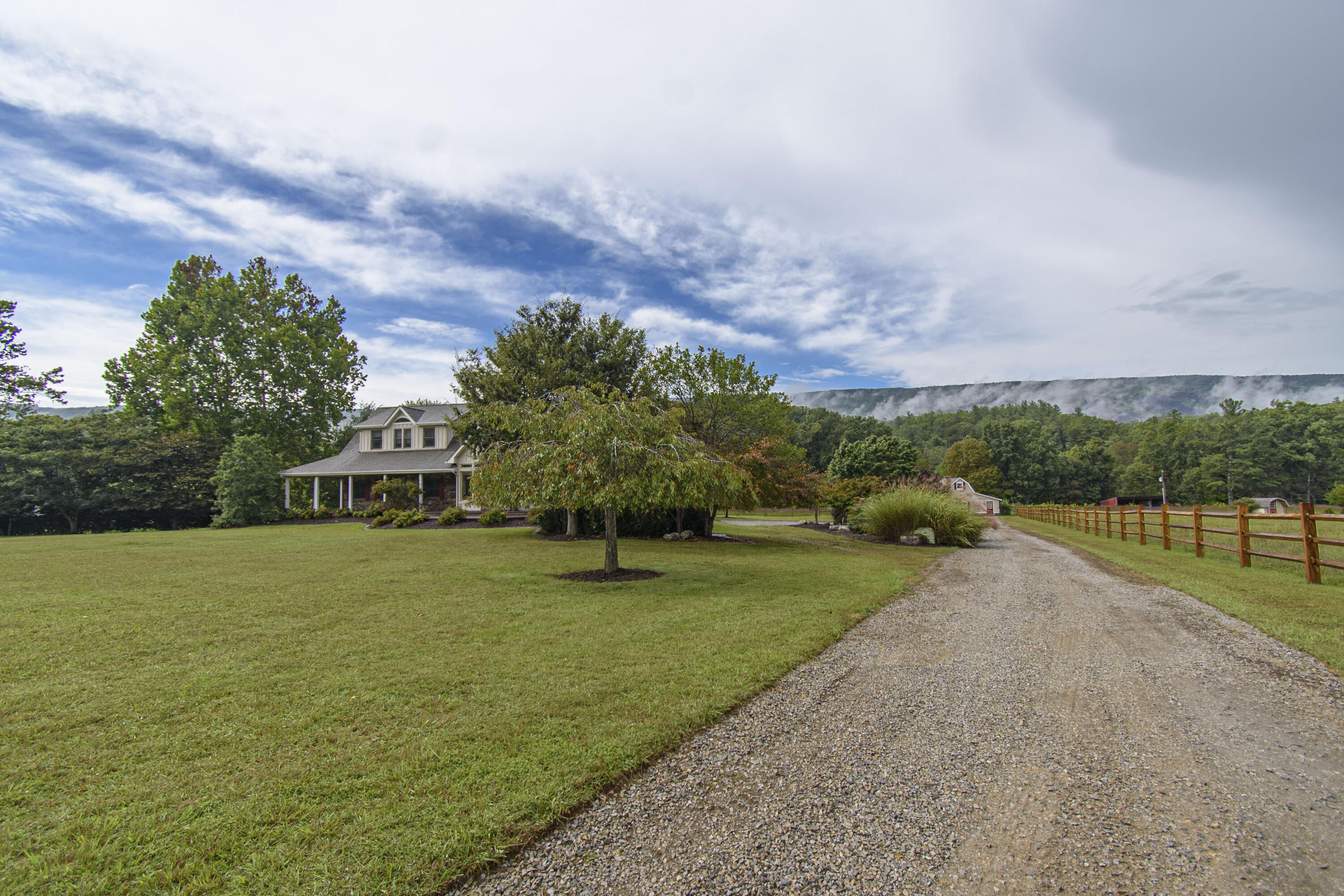 Catawba, Virginia, 24070, United States, 7 Bedrooms Bedrooms, ,6 BathroomsBathrooms,Residential,Active,1945254