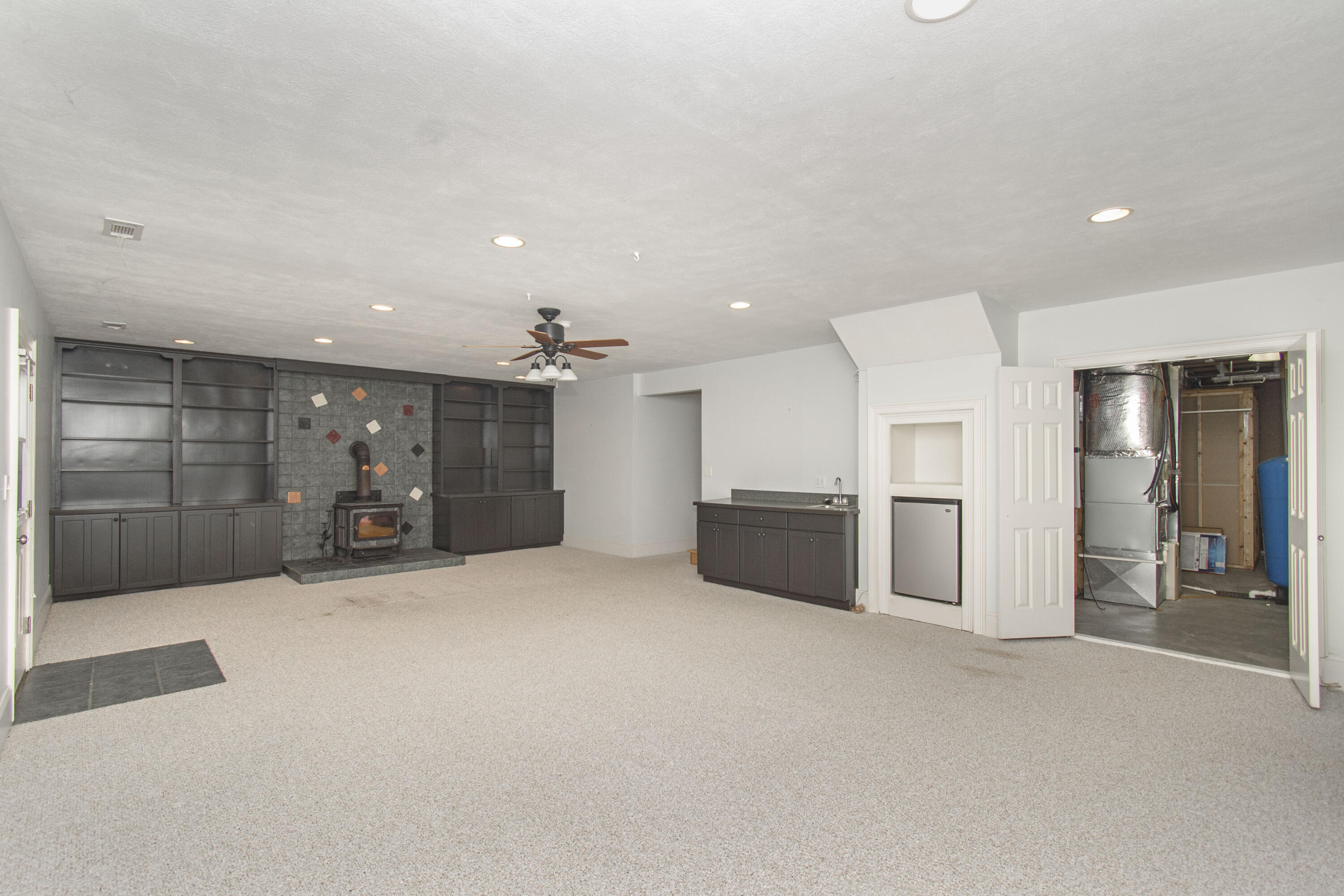 Catawba, Virginia, 24070, United States, 7 Bedrooms Bedrooms, ,6 BathroomsBathrooms,Residential,Active,1945254