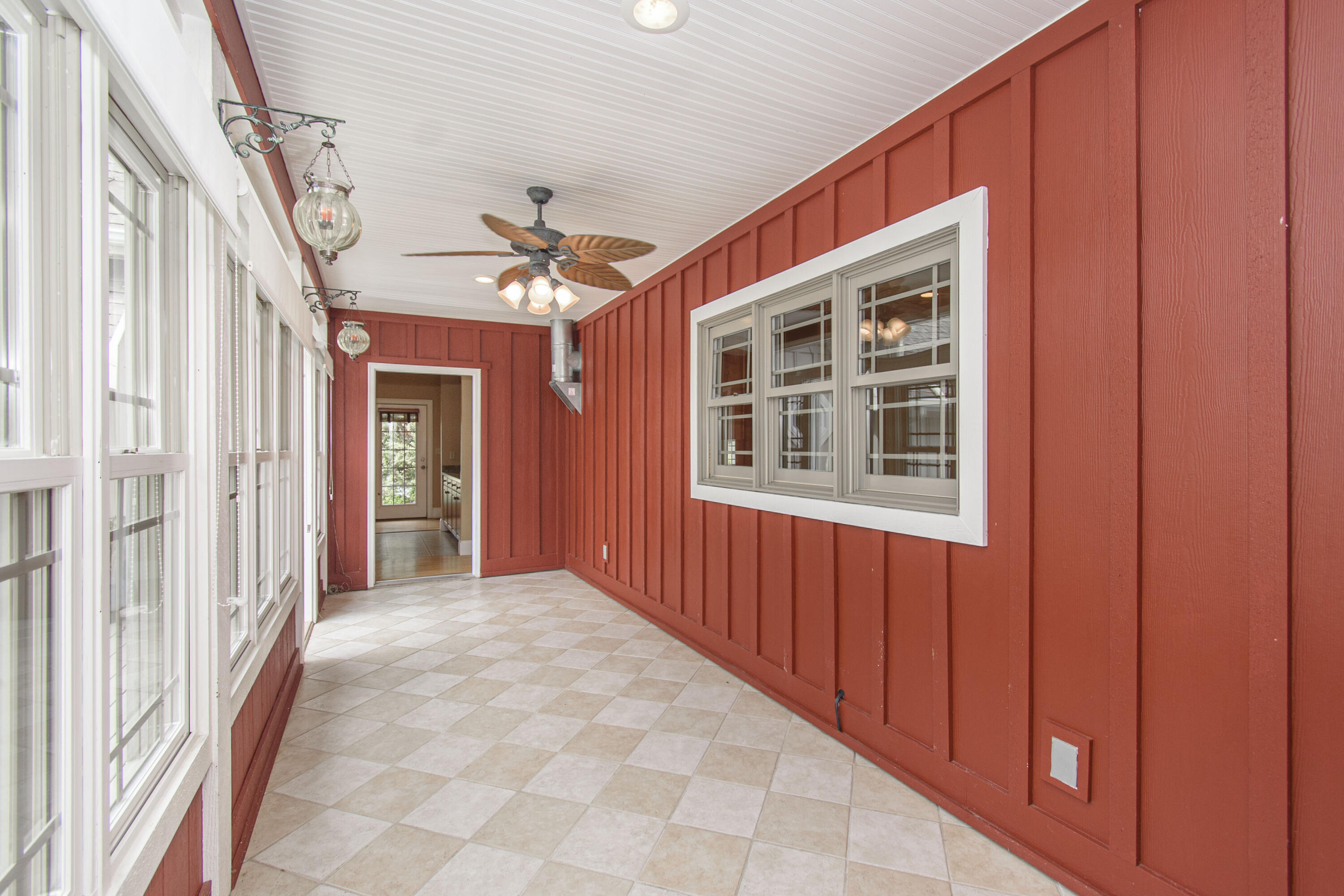 Catawba, Virginia, 24070, United States, 7 Bedrooms Bedrooms, ,6 BathroomsBathrooms,Residential,Active,1945254