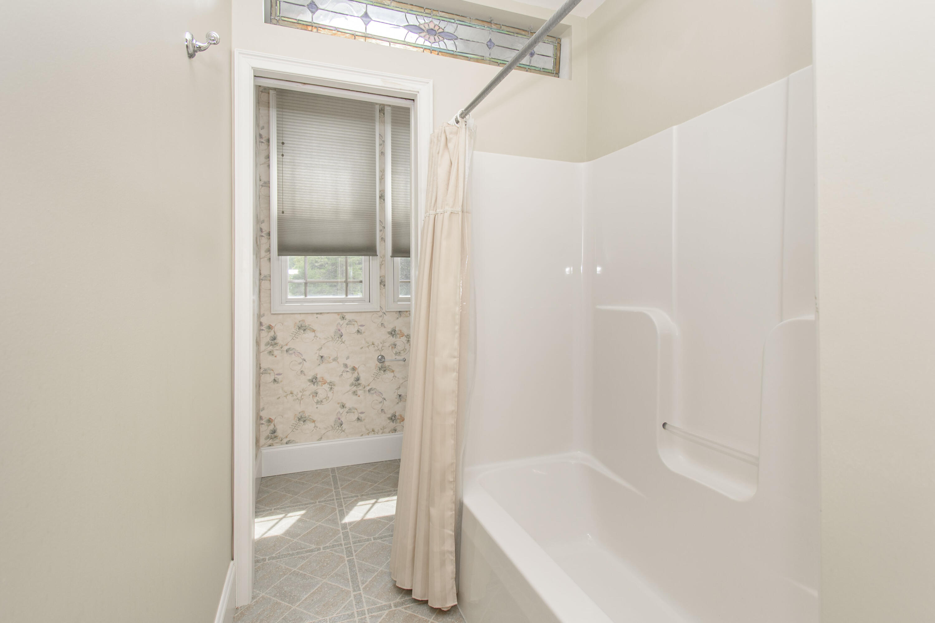 Catawba, Virginia, 24070, United States, 7 Bedrooms Bedrooms, ,6 BathroomsBathrooms,Residential,Active,1945254