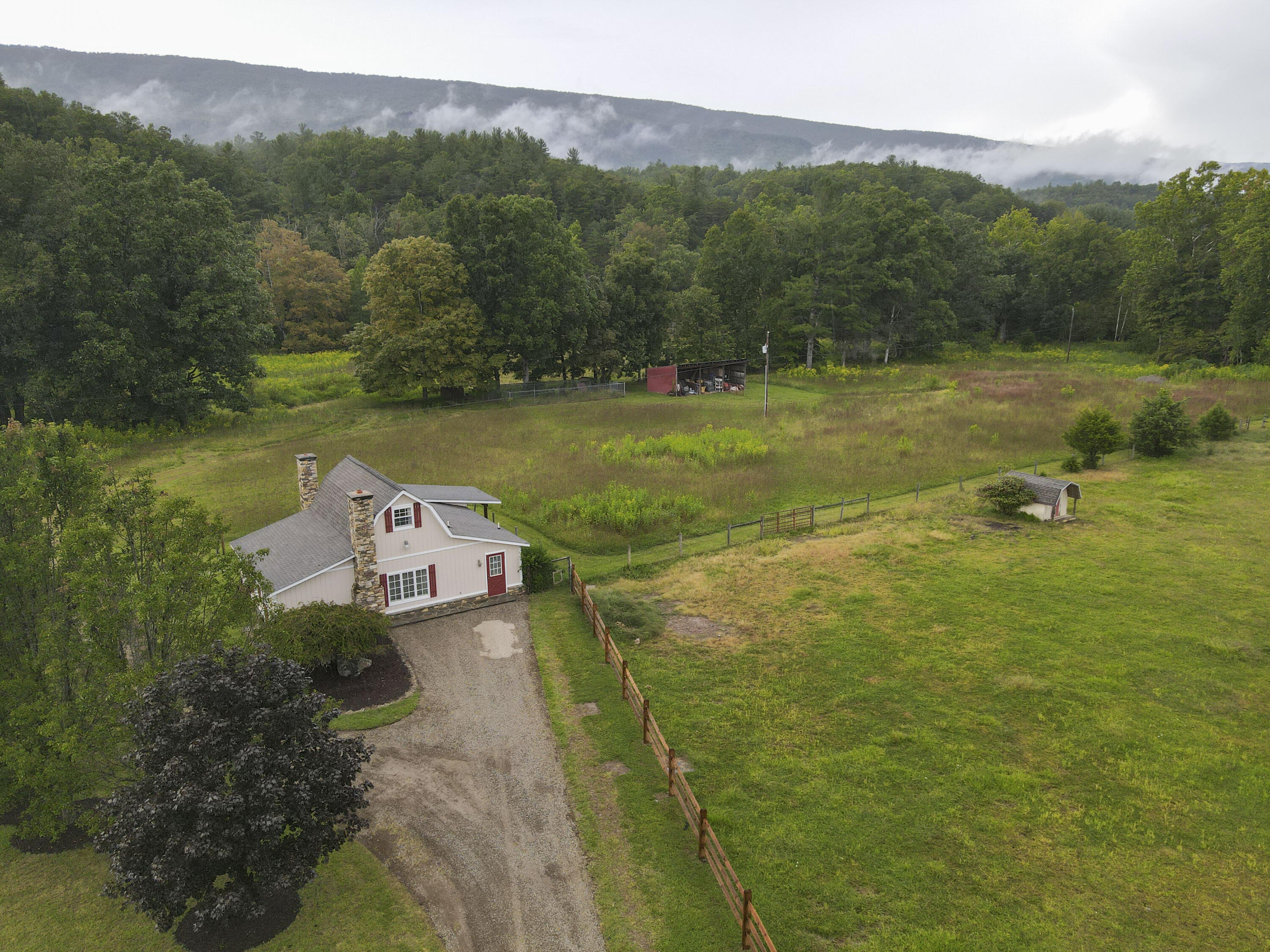 Catawba, Virginia, 24070, United States, 7 Bedrooms Bedrooms, ,6 BathroomsBathrooms,Residential,Active,1945254
