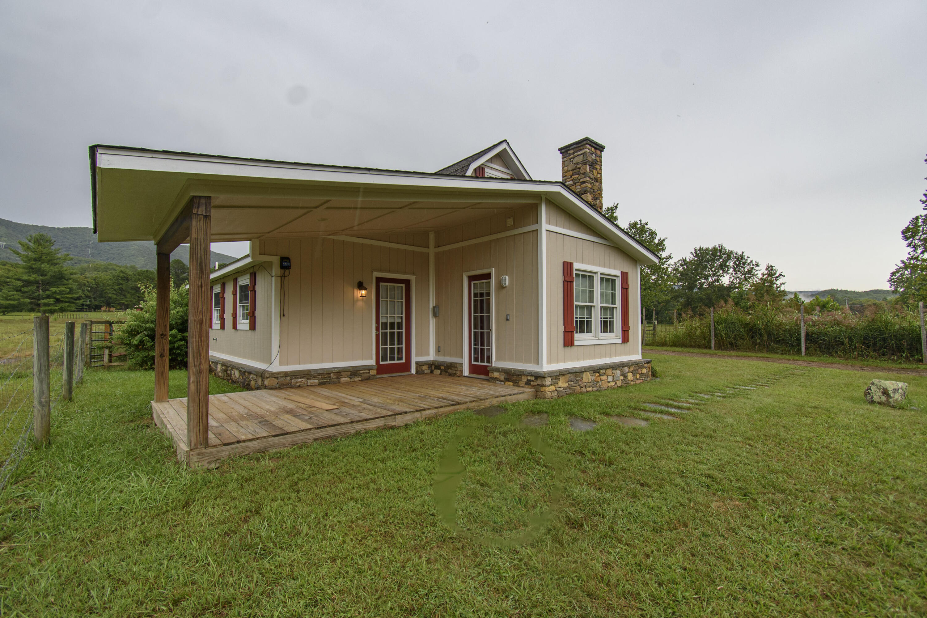 Catawba, Virginia, 24070, United States, 7 Bedrooms Bedrooms, ,6 BathroomsBathrooms,Residential,Active,1945254