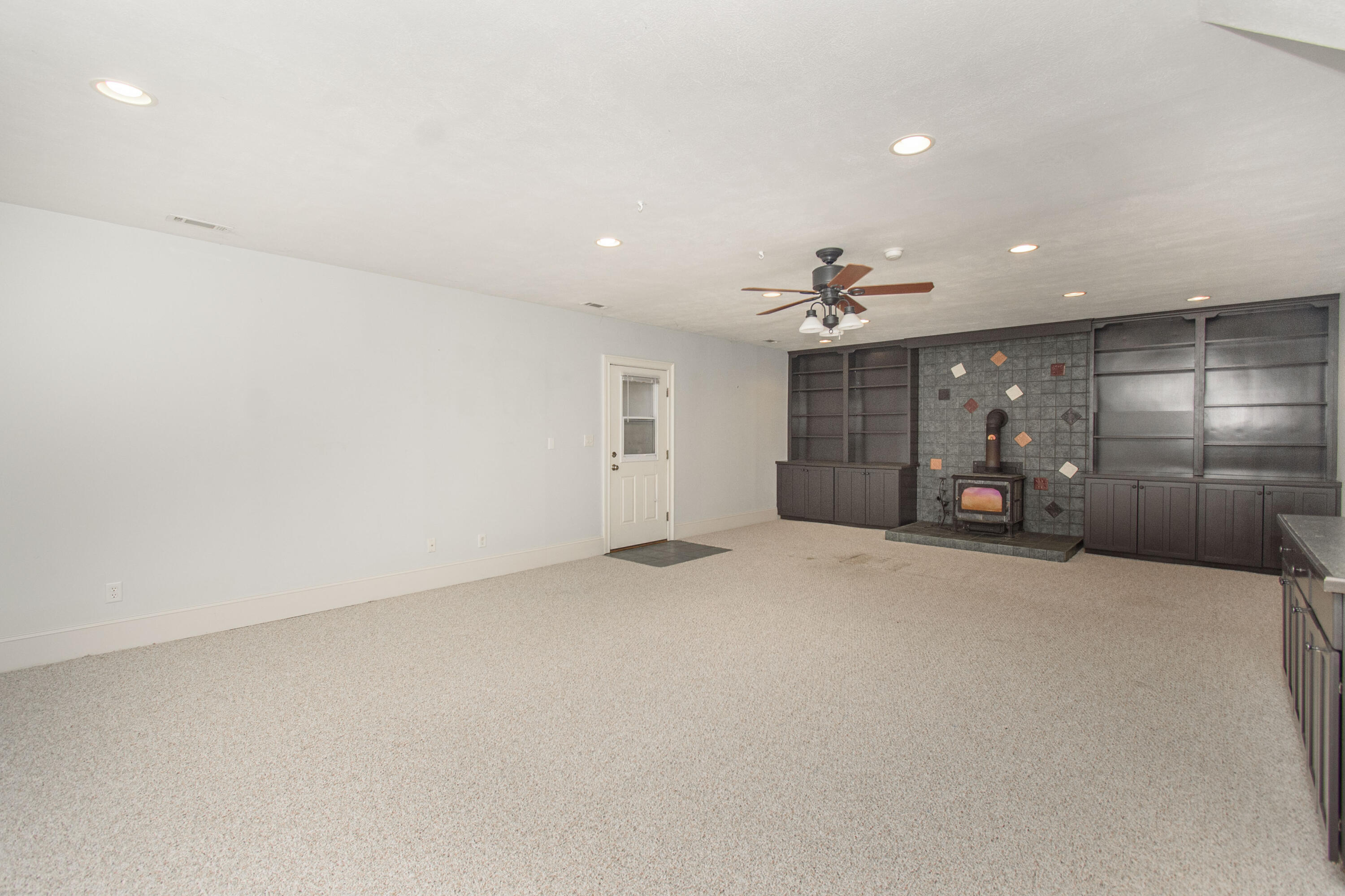 Catawba, Virginia, 24070, United States, 7 Bedrooms Bedrooms, ,6 BathroomsBathrooms,Residential,Active,1945254