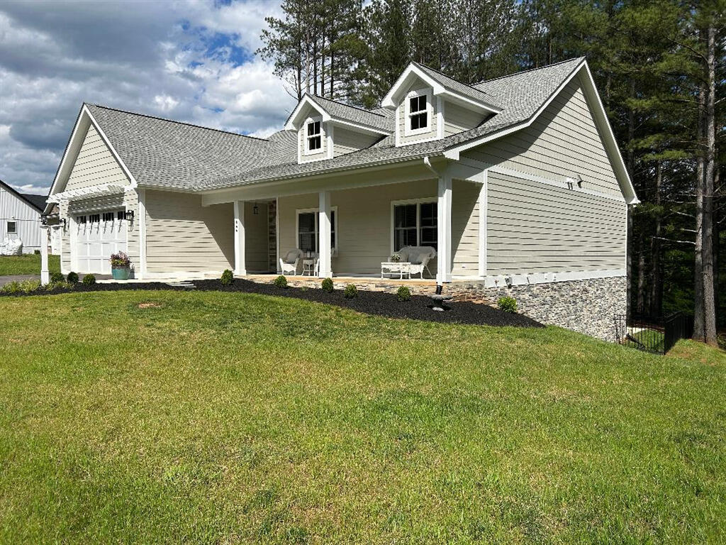 844 Lakewatch Cir, Moneta, Virginia image 2