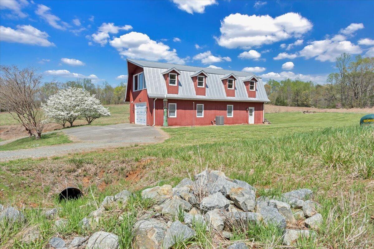 103 Crestview Rd, Wirtz, Virginia image 13