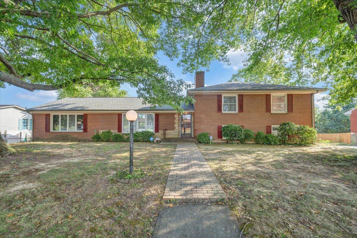 4022 High Acres Rd, Roanoke, Virginia image 1