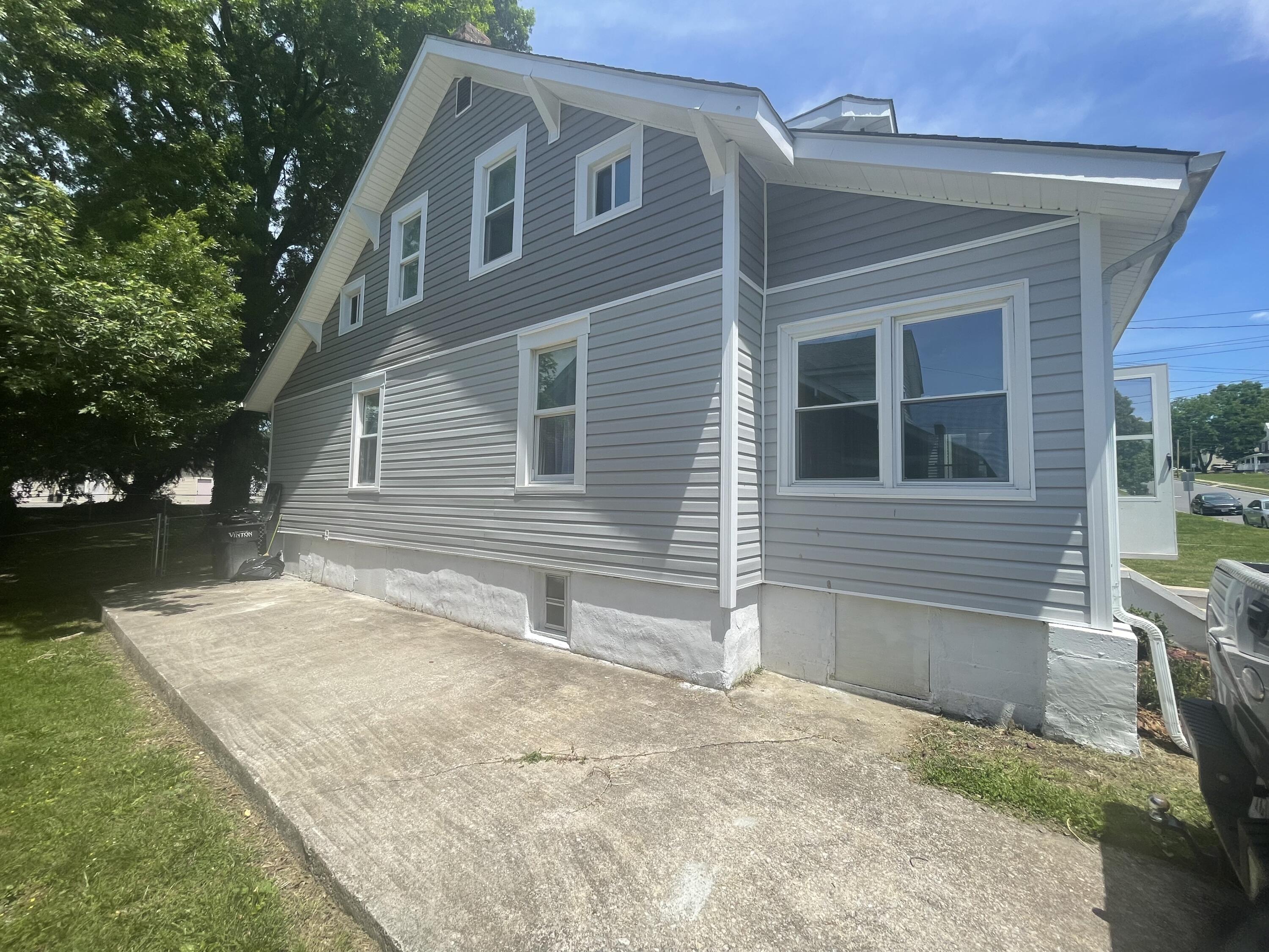 216 W Augusta Ave, Vinton, Virginia image 5