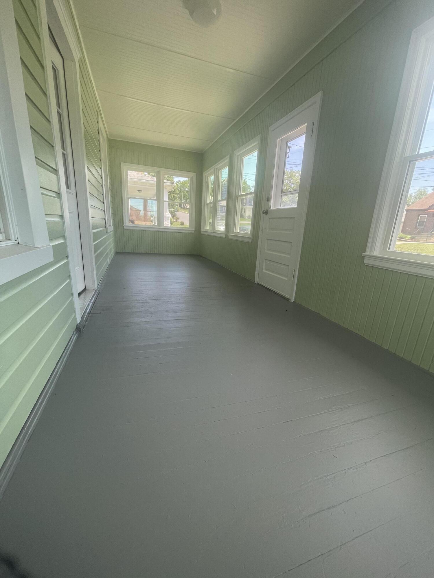 216 W Augusta Ave, Vinton, Virginia image 19