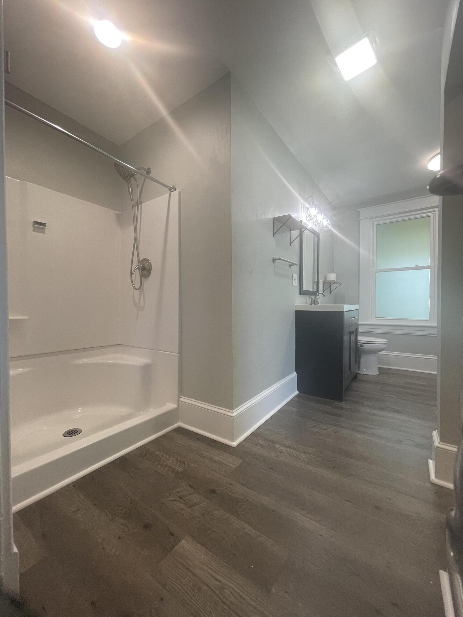 216 W Augusta Ave, Vinton, Virginia image 15