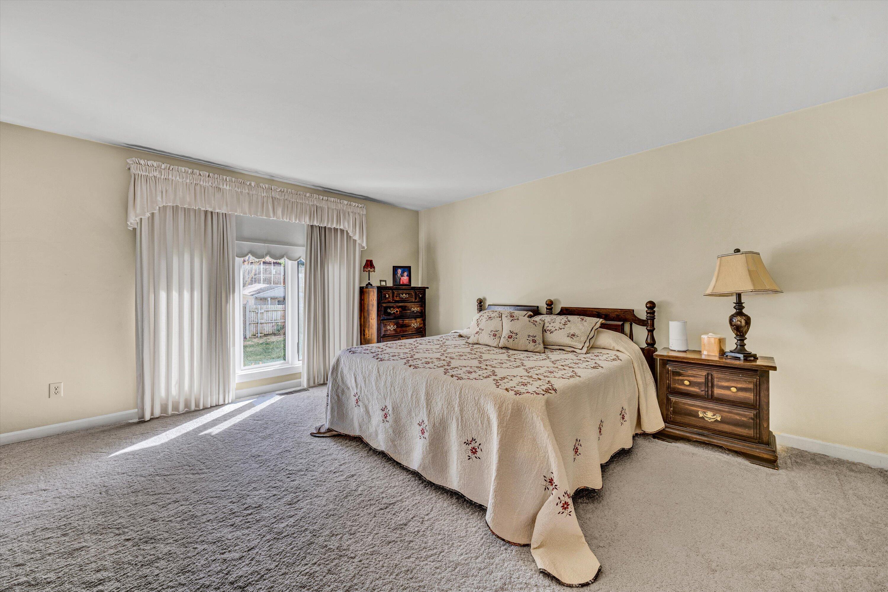 2533 South Clearing Rd, Salem, Virginia image 26