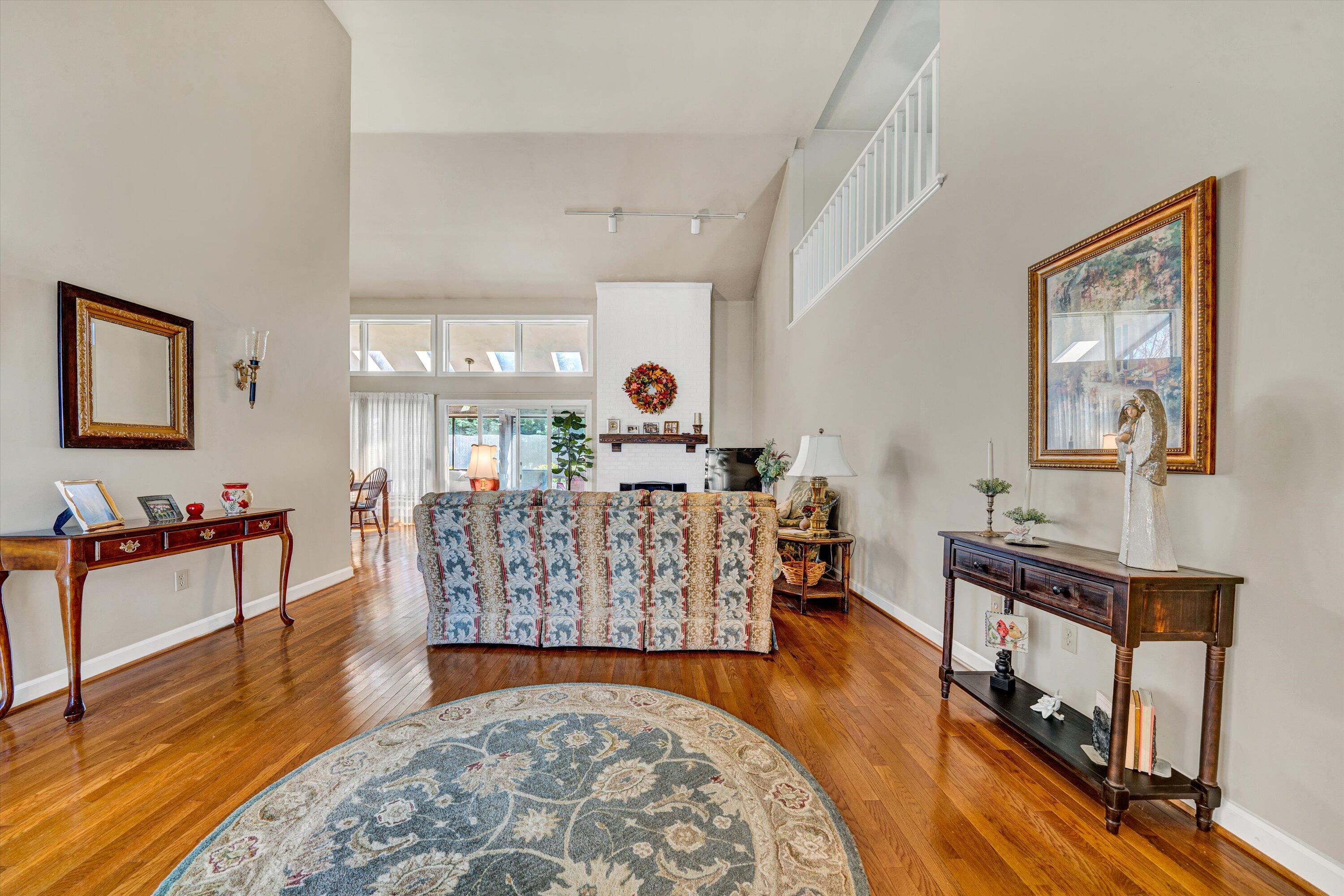 2533 South Clearing Rd, Salem, Virginia image 6