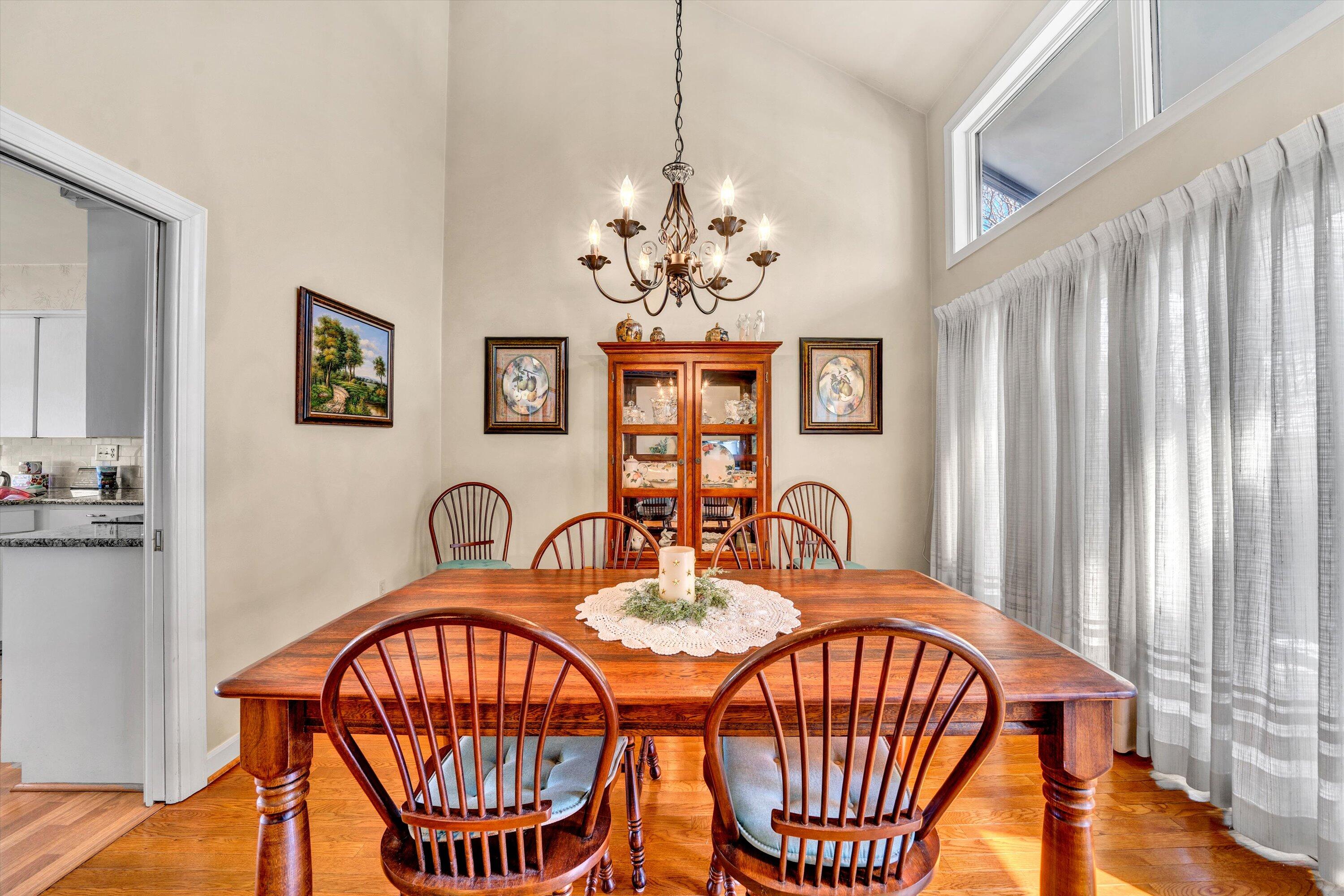 2533 South Clearing Rd, Salem, Virginia image 12