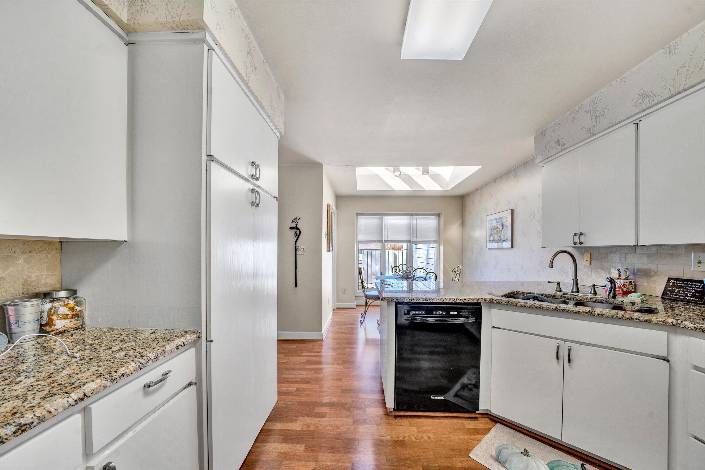 2533 South Clearing Rd, Salem, Virginia image 17
