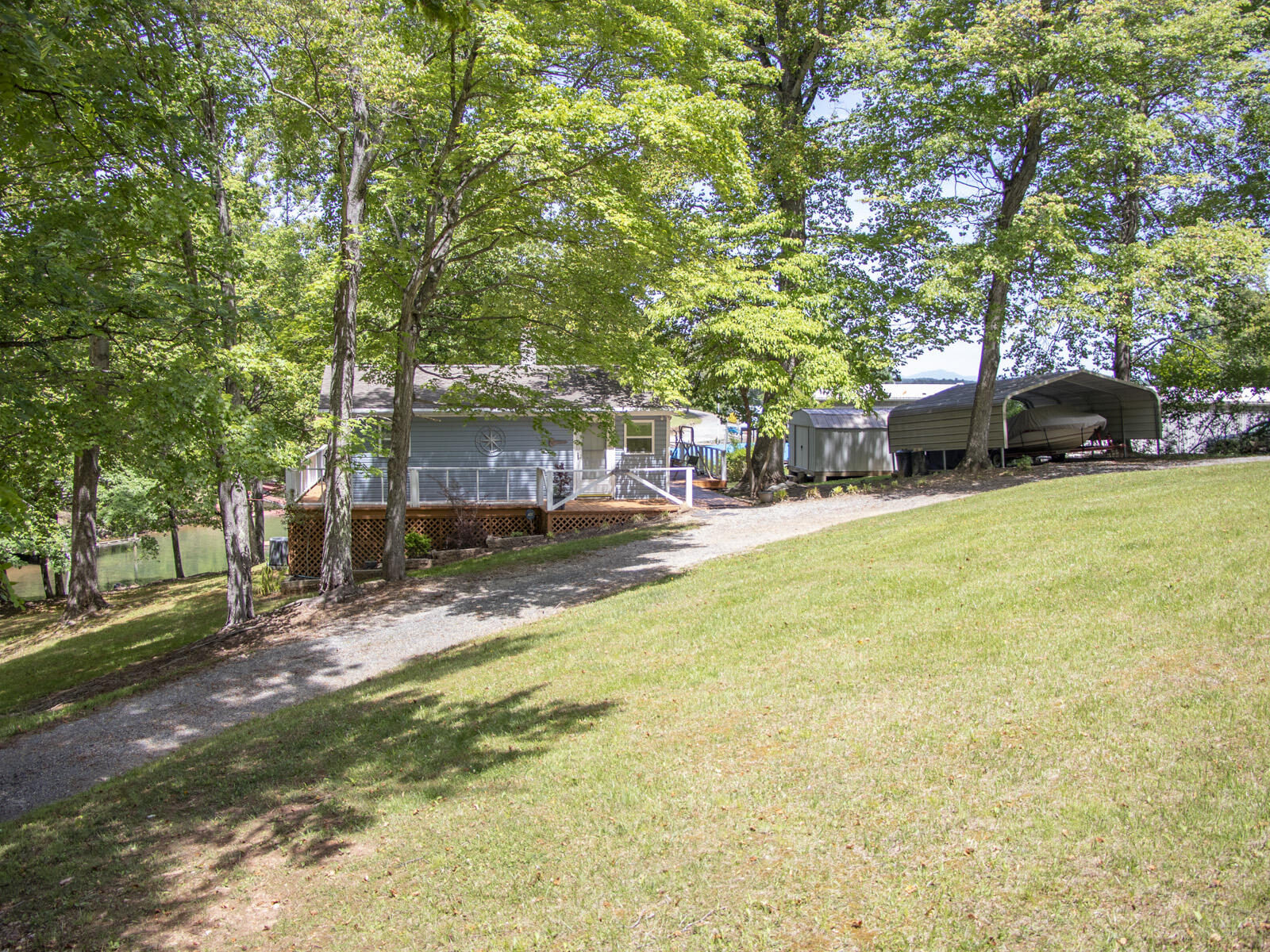 281 Waterlocked Rd, Penhook, Virginia image 2