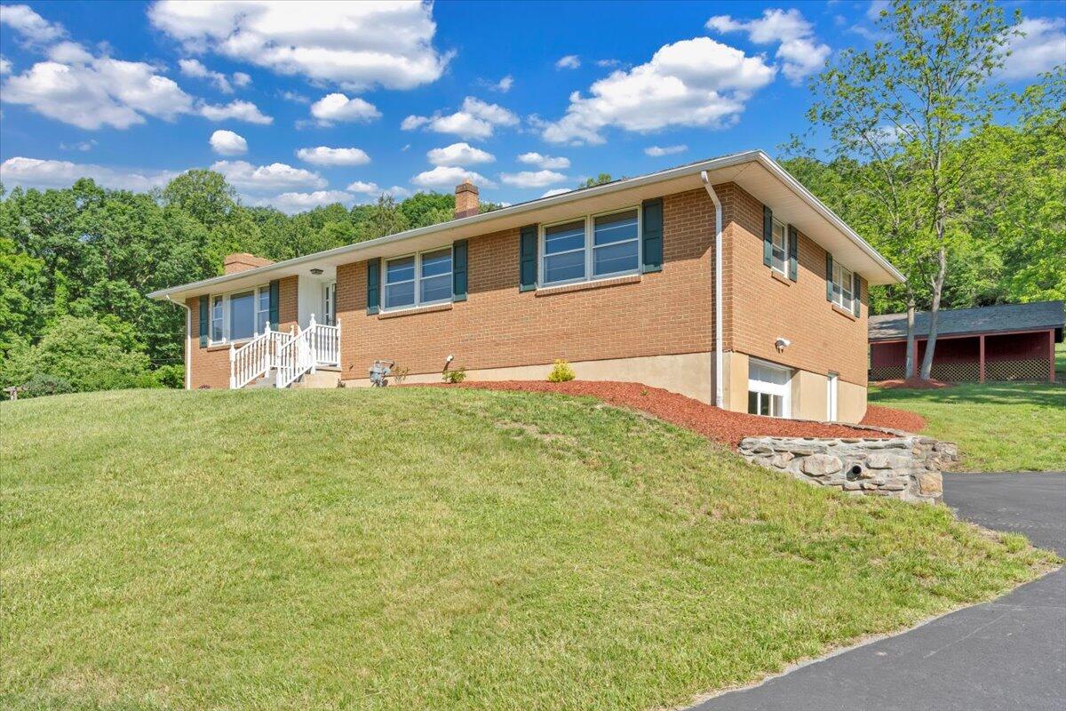1104 Dolly Ann Dr, Covington, Virginia image 7
