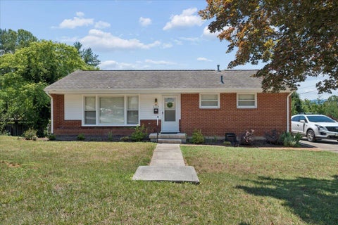 Homes For Sale - 2774 Westhampton Ave<br/> Roanoke, VA 24015