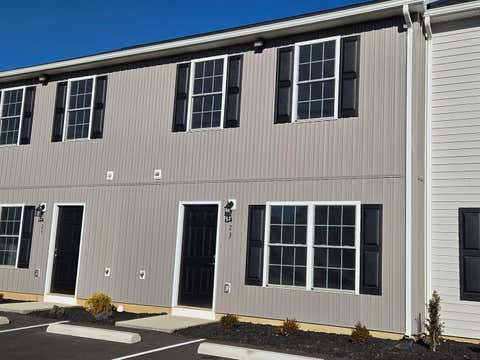 Townhouse For Sale - 423 N Washington Ave<br/> Pulaski County, Pulaski, VA 24301