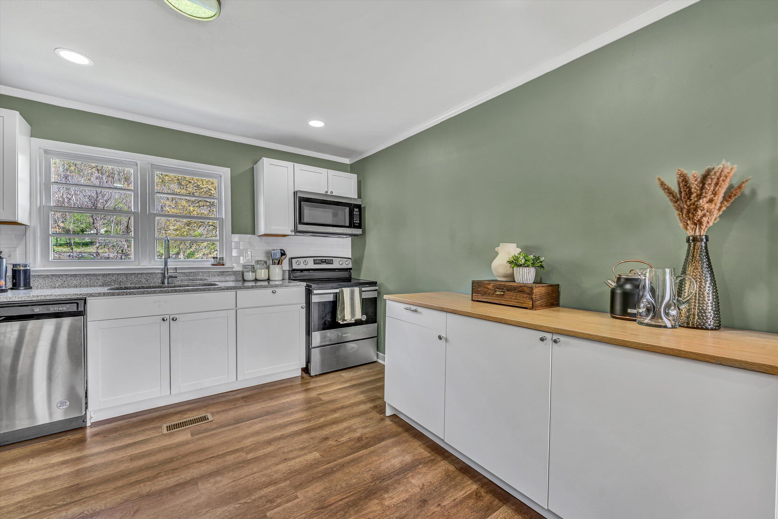 1126 Anderson St, Glasgow, Virginia image 16