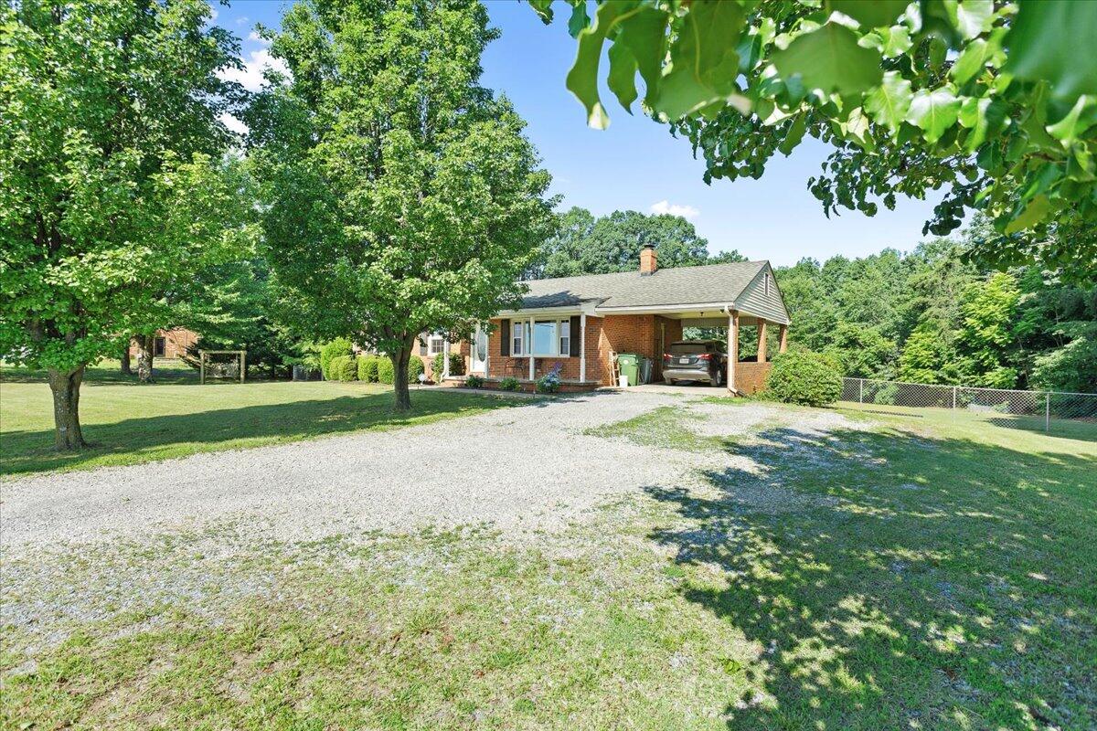 10567 Leesville Rd, Lynch Station, Virginia image 3