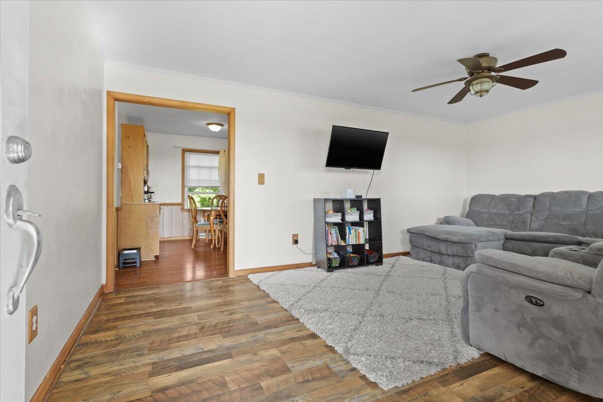 10567 Leesville Rd, Lynch Station, Virginia image 9