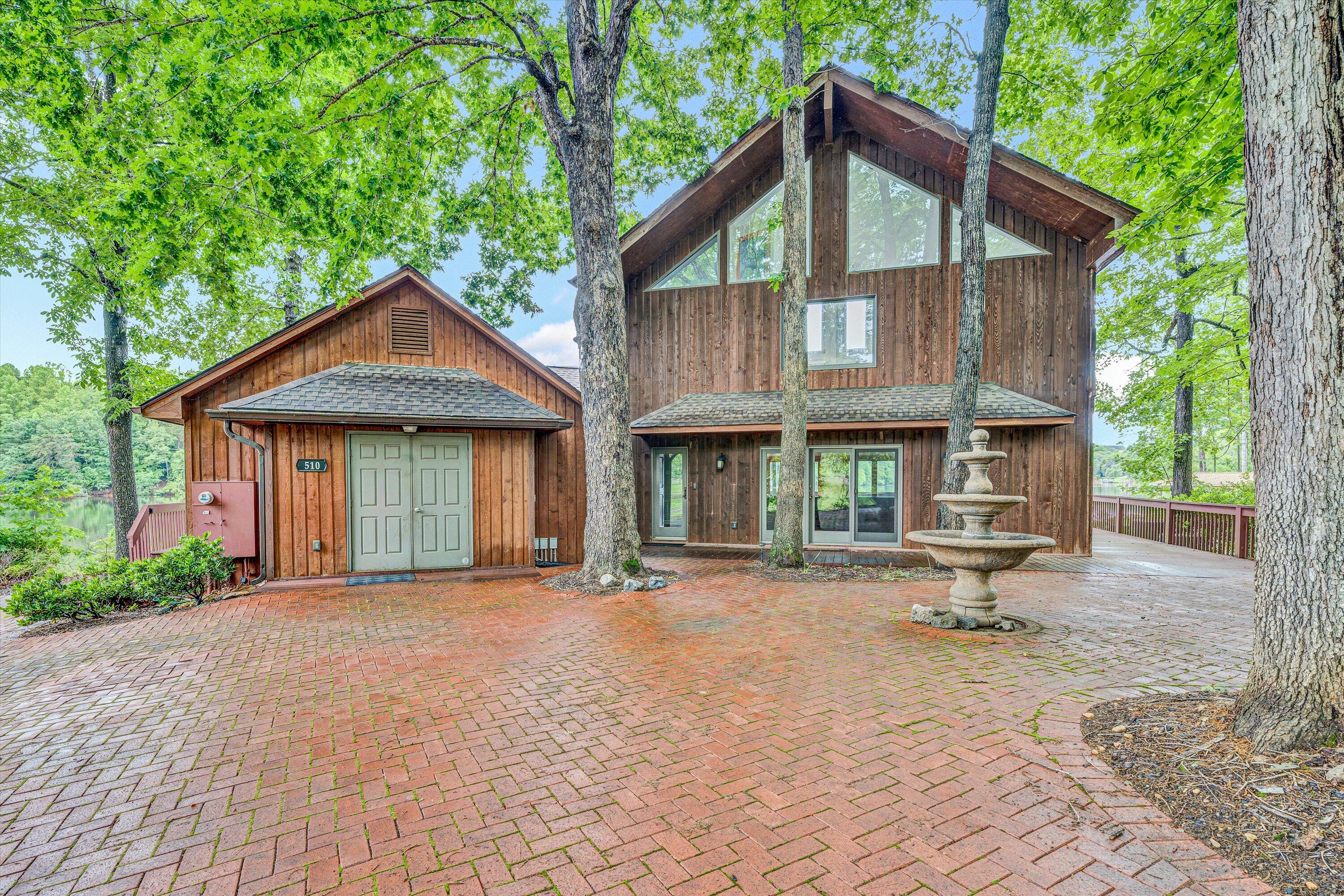 510 Crestview Rd, Wirtz, Virginia image 4