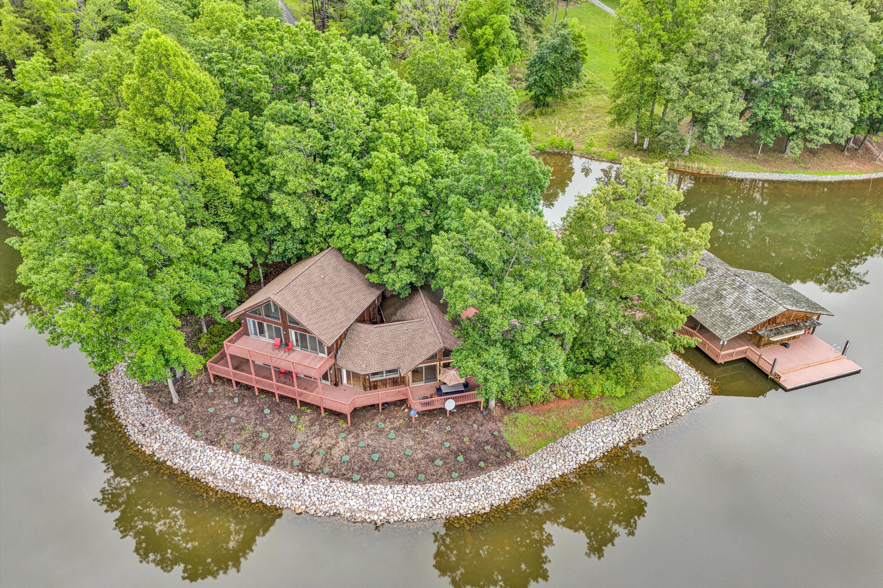 510 Crestview Rd, Wirtz, Virginia image 2