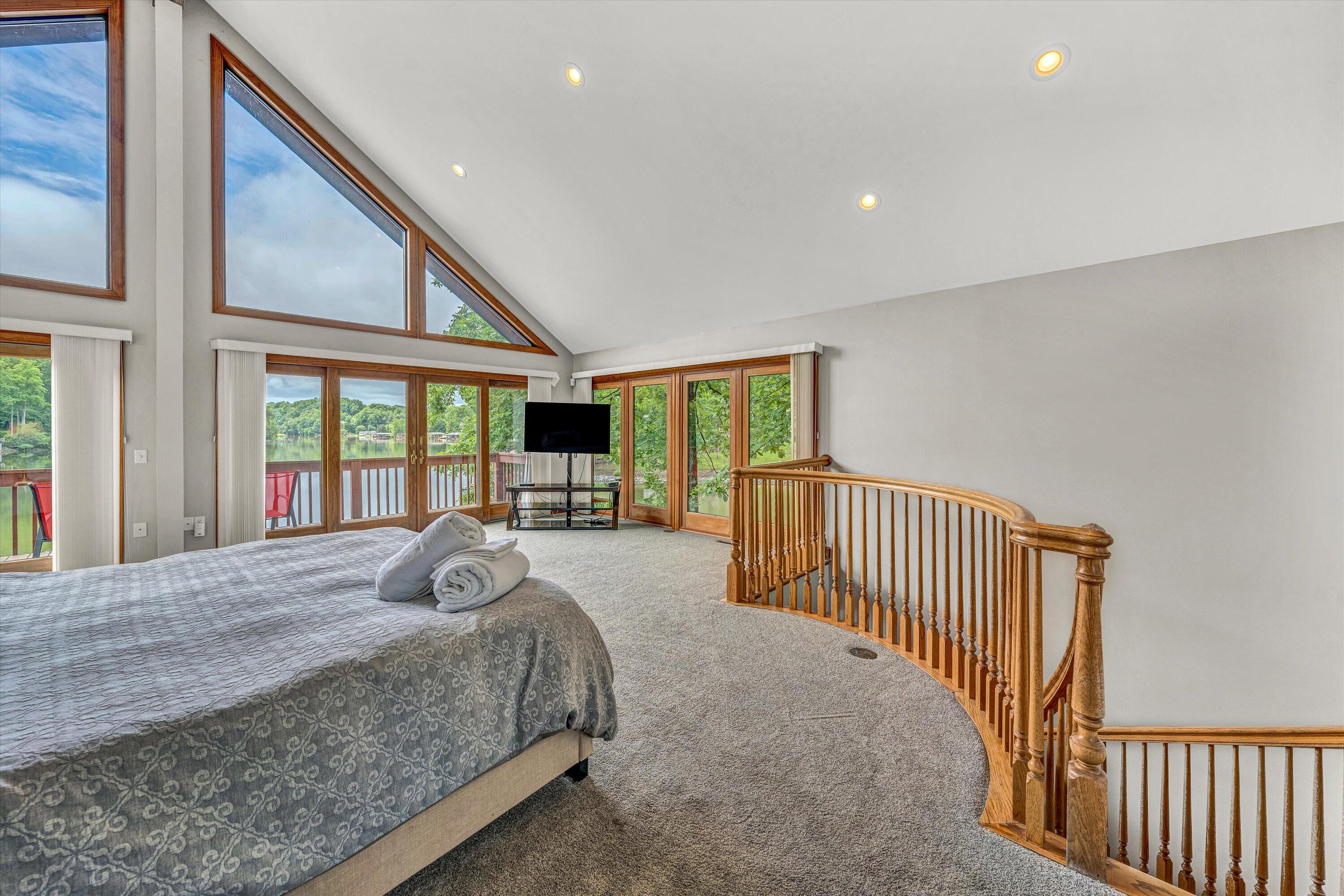 510 Crestview Rd, Wirtz, Virginia image 27