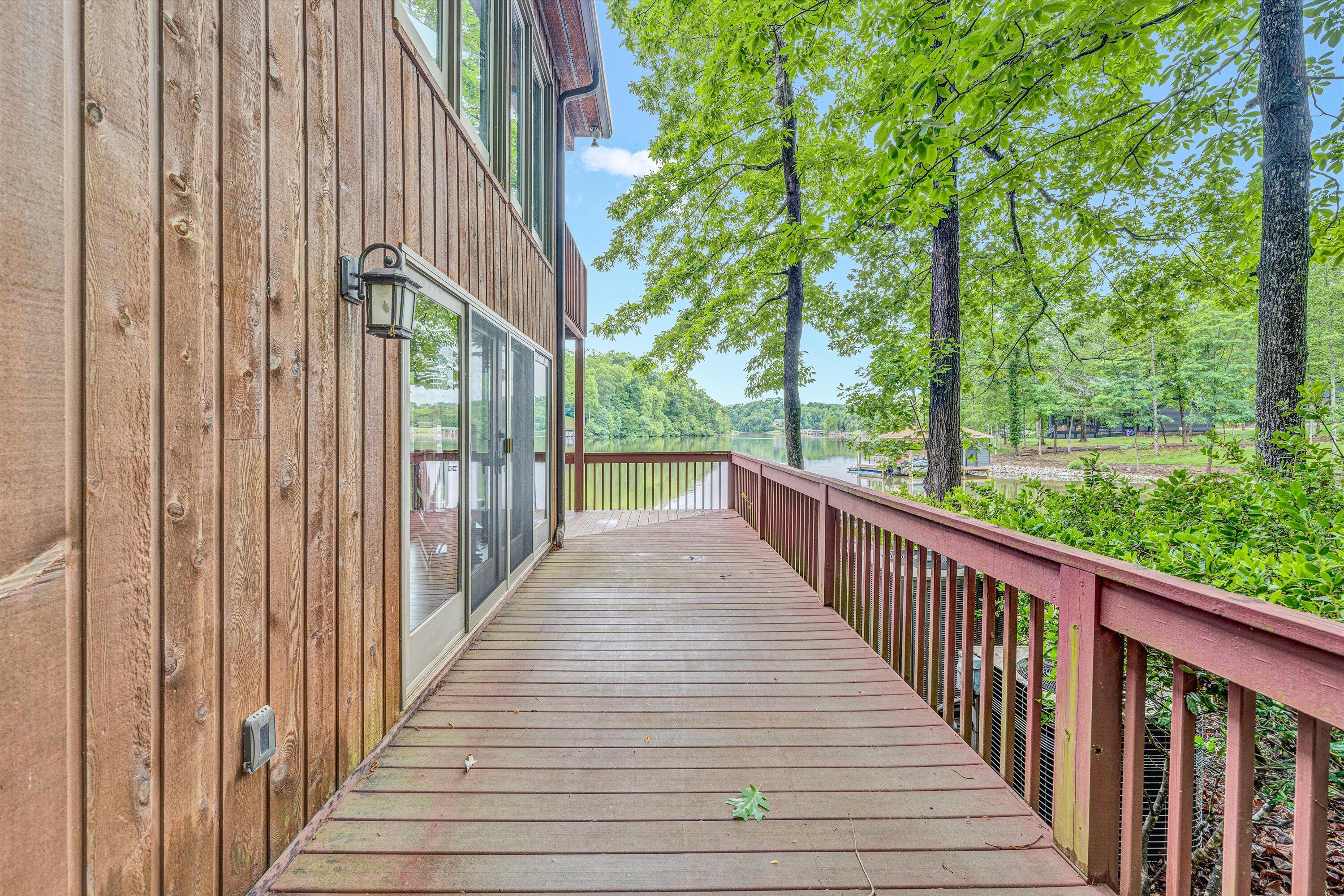 510 Crestview Rd, Wirtz, Virginia image 22