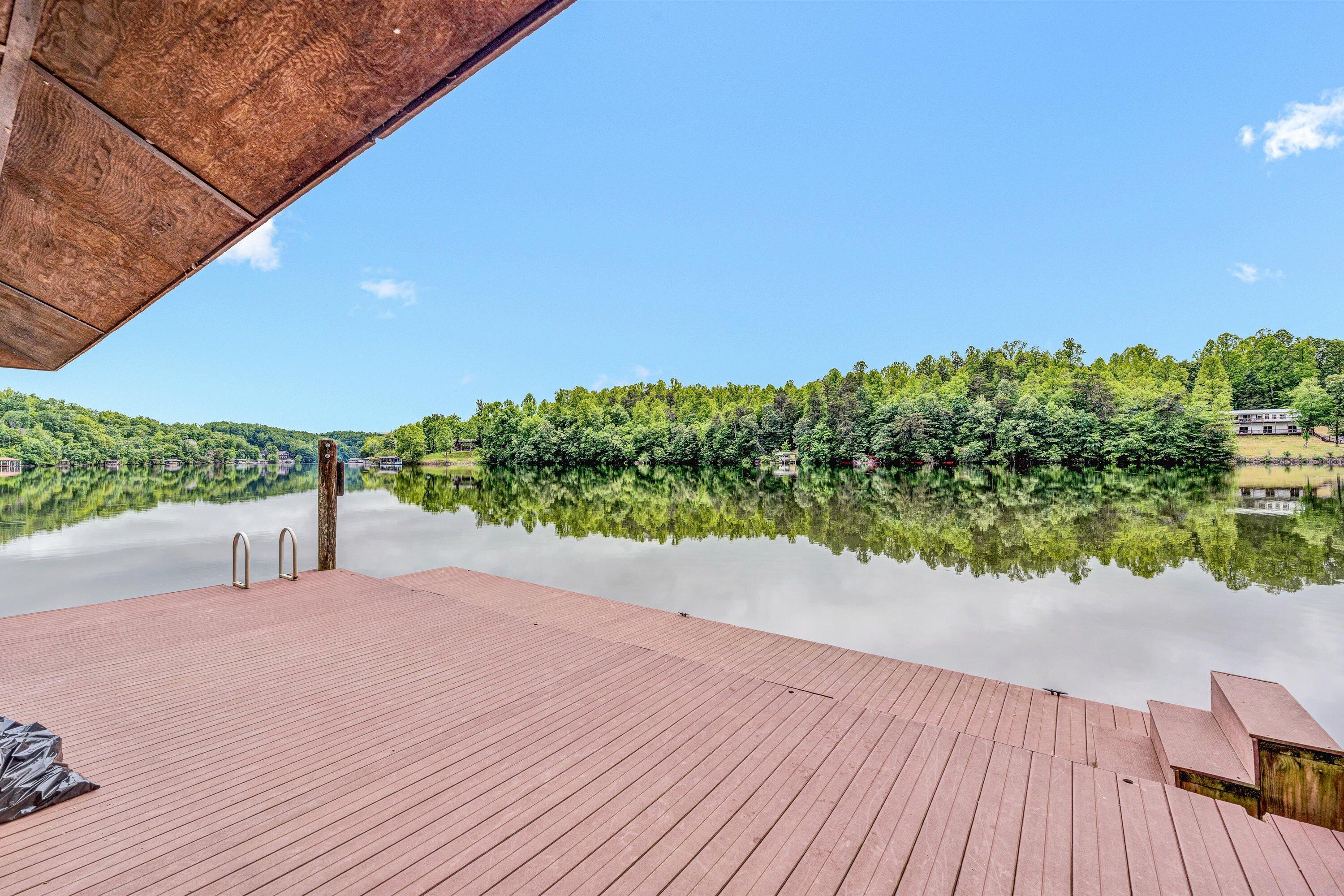 Wirtz, Virginia 24184, United States, 3 Bedrooms Bedrooms, ,2 BathroomsBathrooms,Residential,Active,140872