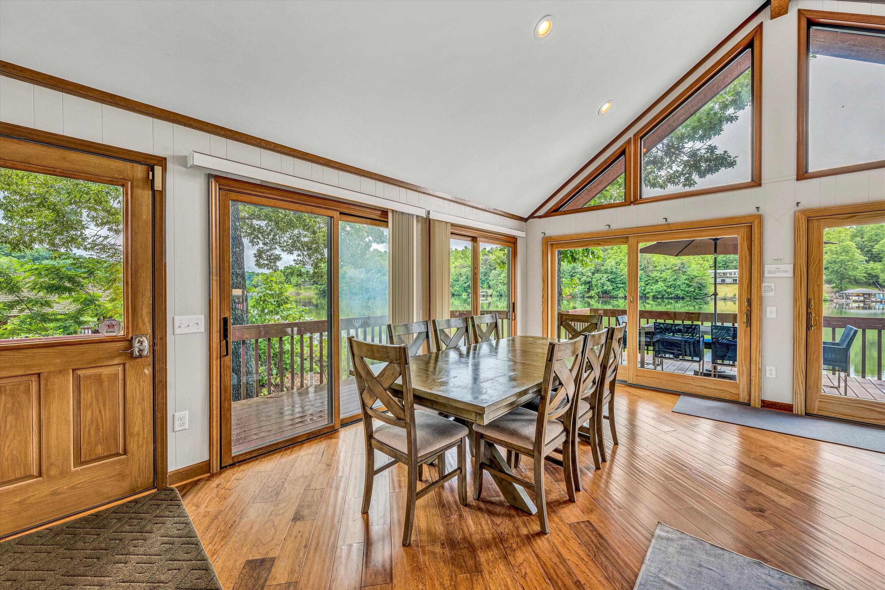 510 Crestview Rd, Wirtz, Virginia image 18