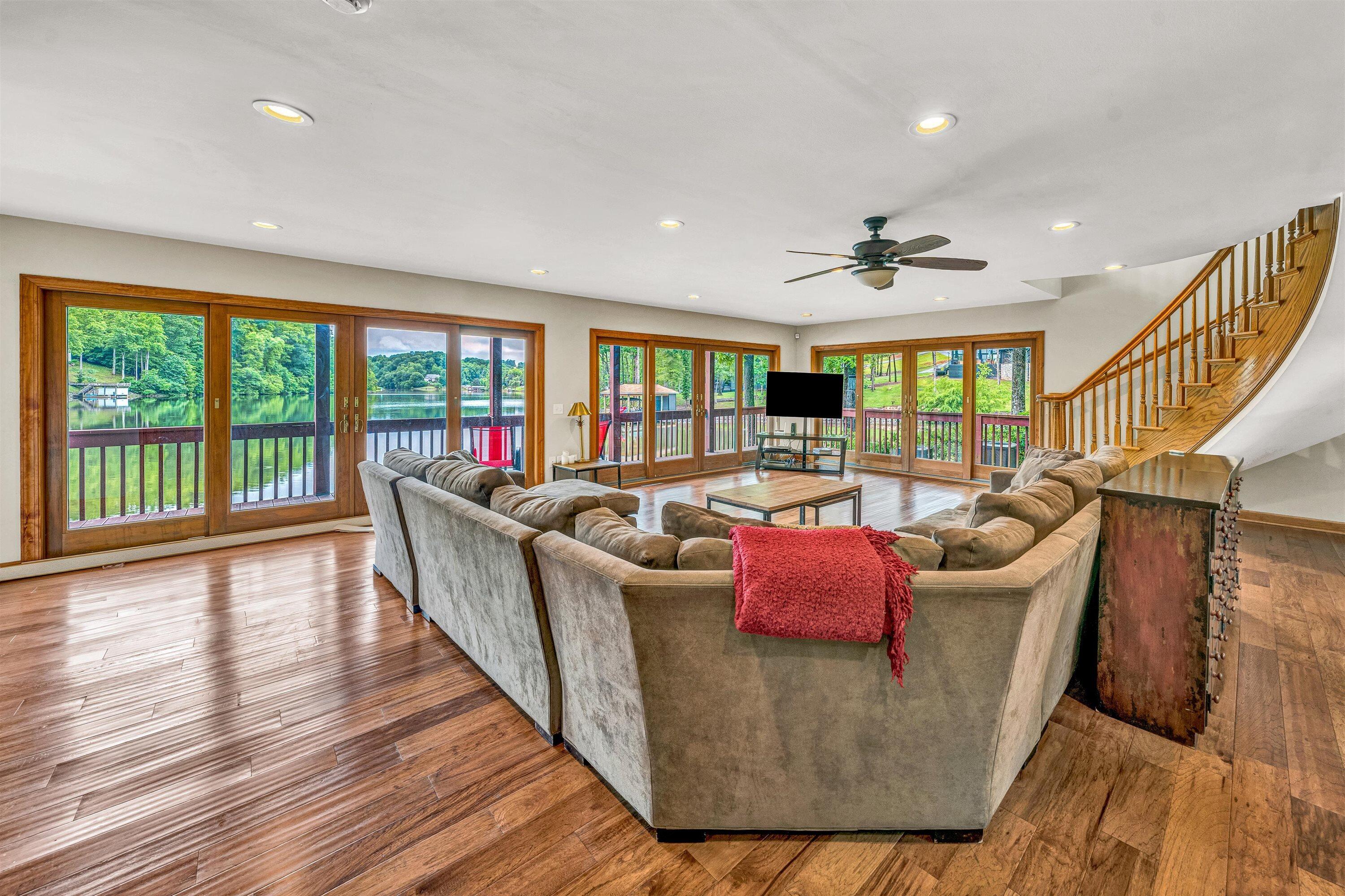 Wirtz, Virginia 24184, United States, 3 Bedrooms Bedrooms, ,2 BathroomsBathrooms,Residential,Active,140872