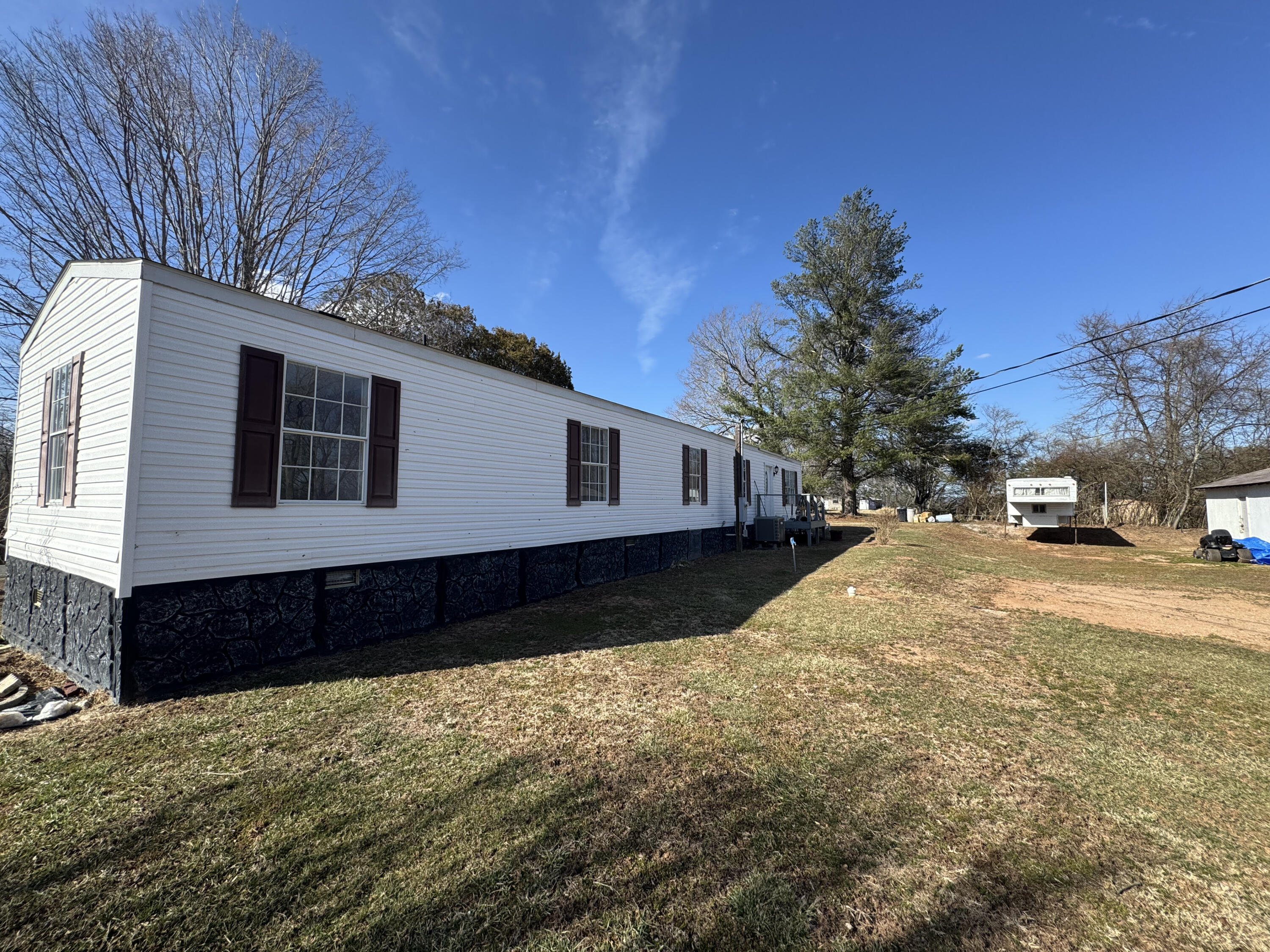 4950 Old Robinson Tract Rd, Pulaski, Virginia image 23