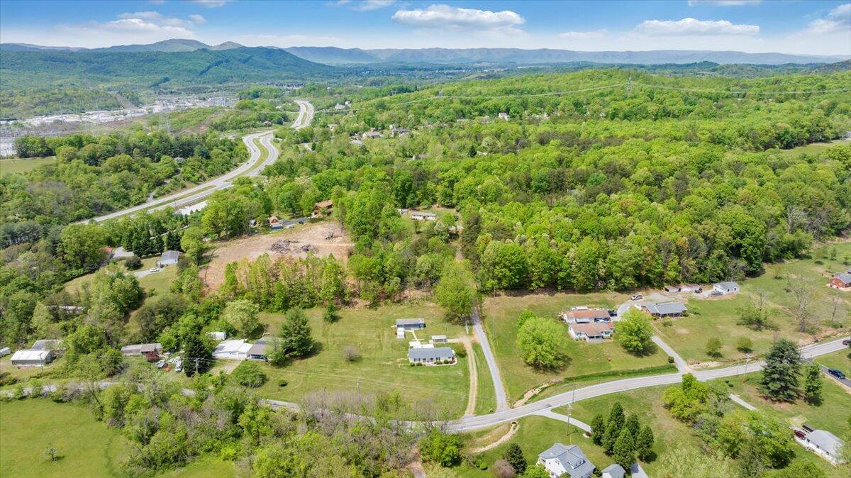 303 Coaling Rd, Troutville, Virginia image 33