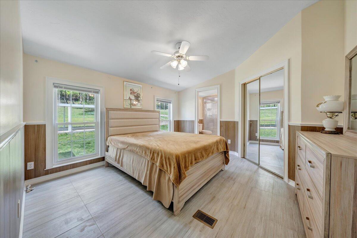 303 Coaling Rd, Troutville, Virginia image 9