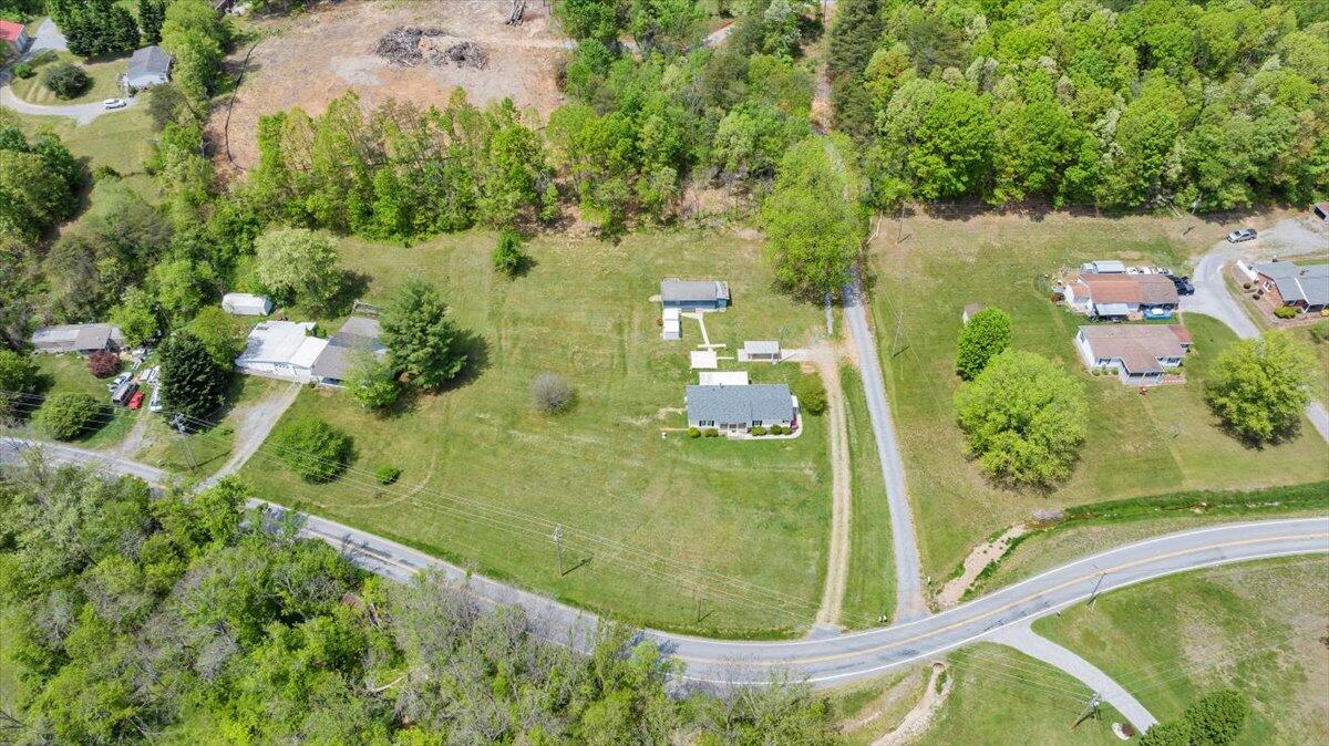 303 Coaling Rd, Troutville, Virginia image 34