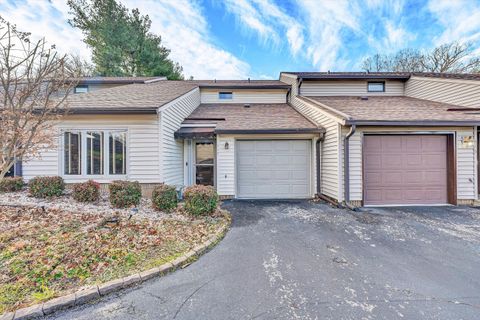 Photo of 517 Dillon DR, Vinton, VA 24179 (MLS # 923503)