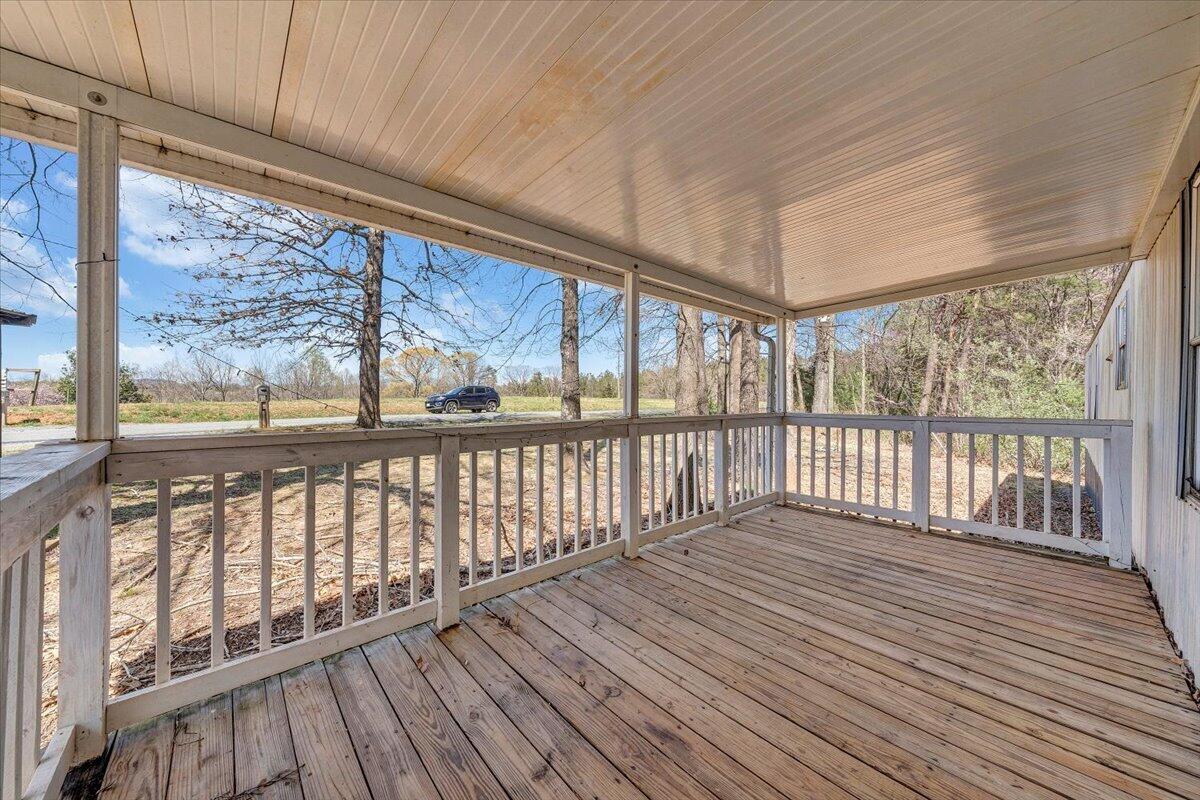 2733 Chestnut Fork Rd, Bedford, Virginia image 21