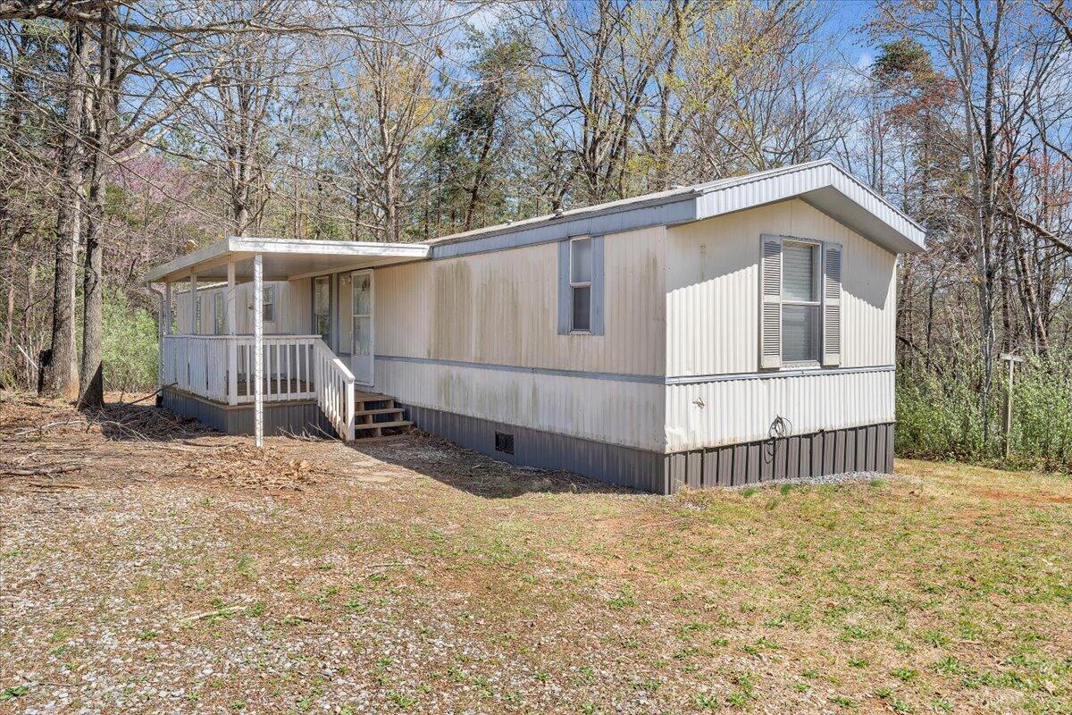 2733 Chestnut Fork Rd, Bedford, Virginia image 34