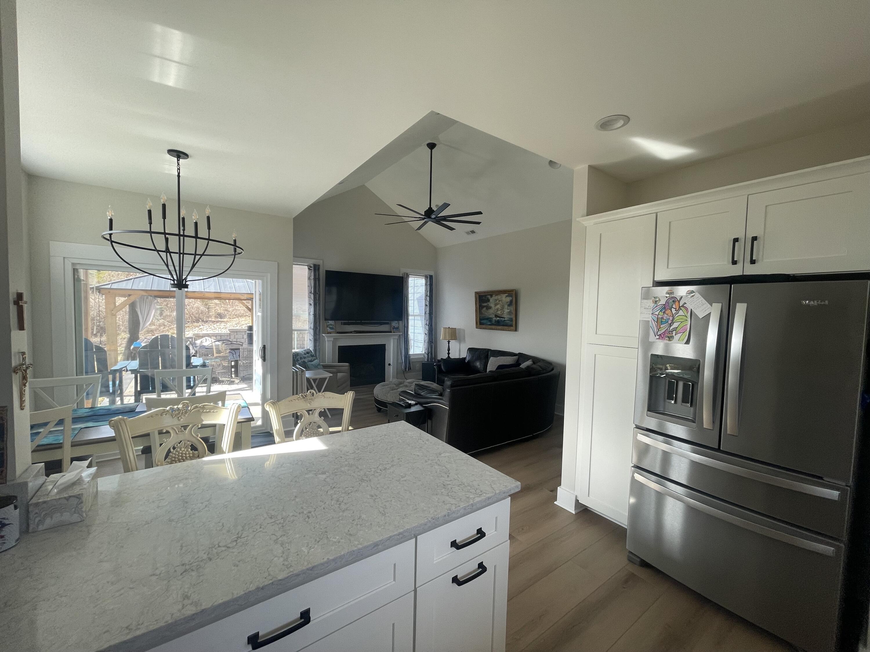 1054 Barrow Hills Dr, Huddleston, Virginia image 7