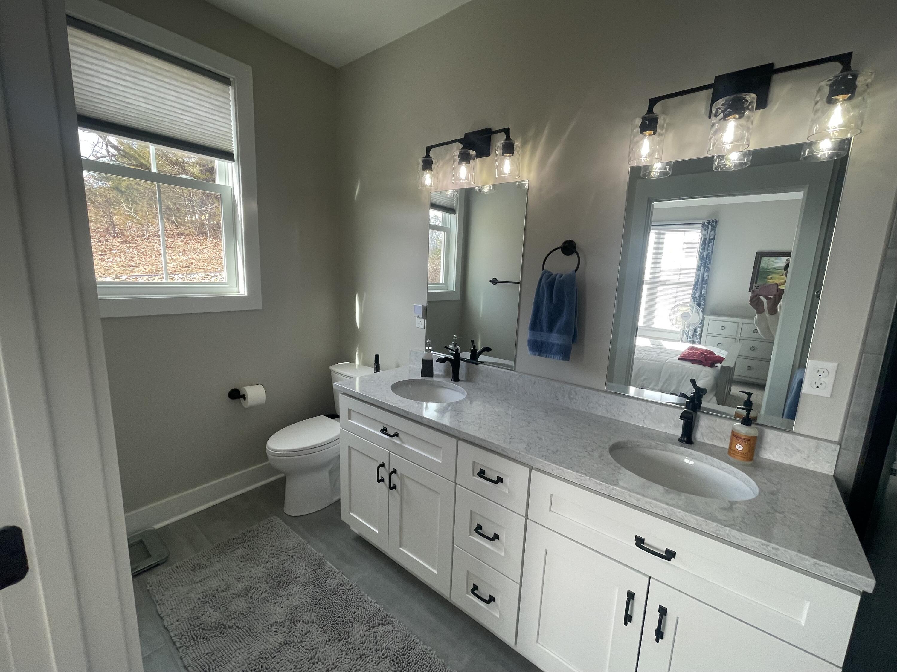 1054 Barrow Hills Dr, Huddleston, Virginia image 10