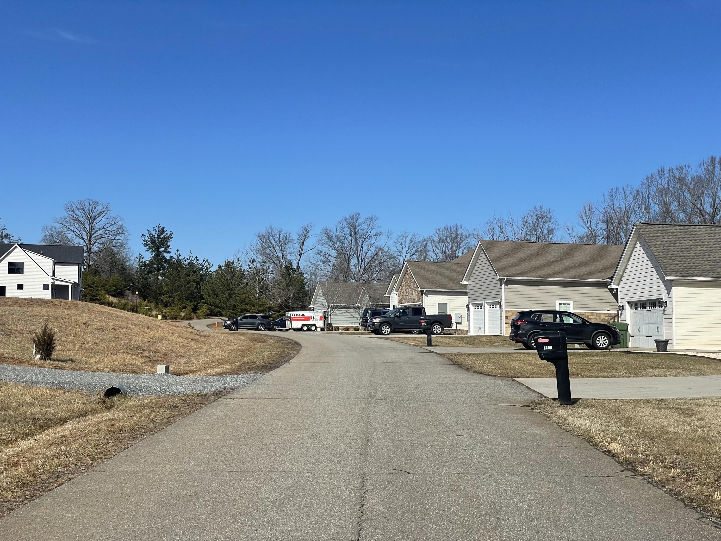 1054 Barrow Hills Dr, Huddleston, Virginia image 19