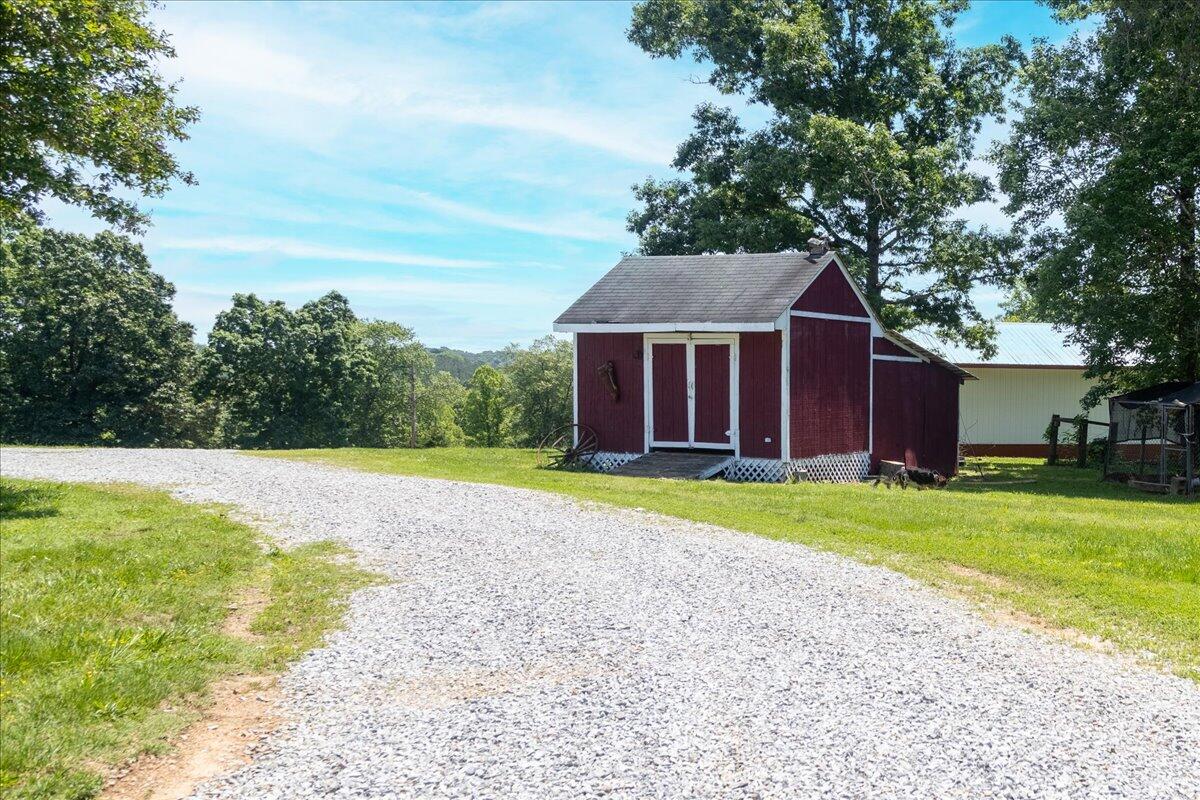 560 Tomahawk Mill Rd, Chatham, Virginia image 33