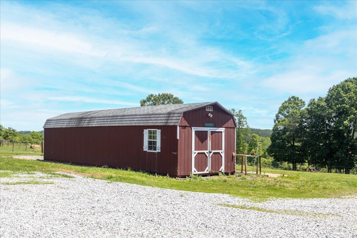 560 Tomahawk Mill Rd, Chatham, Virginia image 37