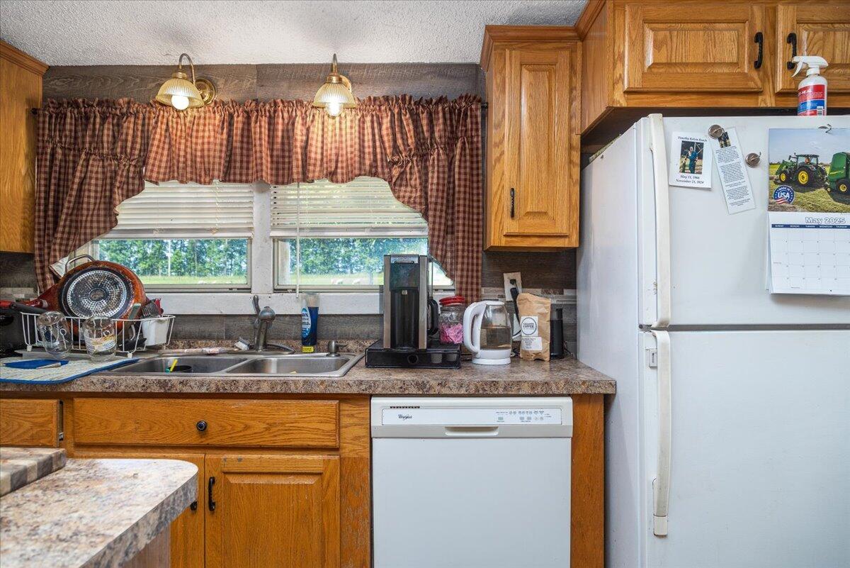 560 Tomahawk Mill Rd, Chatham, Virginia image 17
