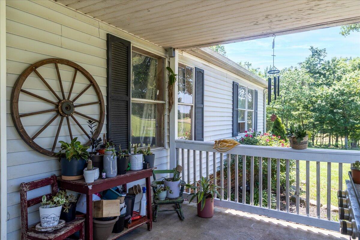 560 Tomahawk Mill Rd, Chatham, Virginia image 6
