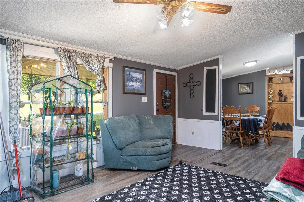 560 Tomahawk Mill Rd, Chatham, Virginia image 9